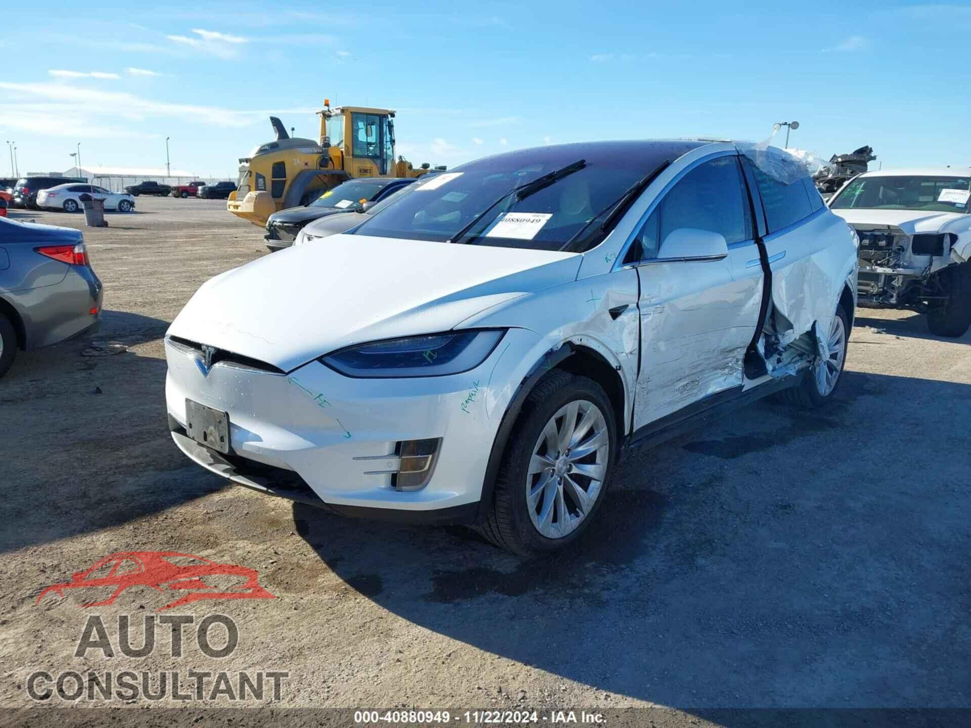 TESLA MODEL X 2017 - 5YJXCBE21HF065092