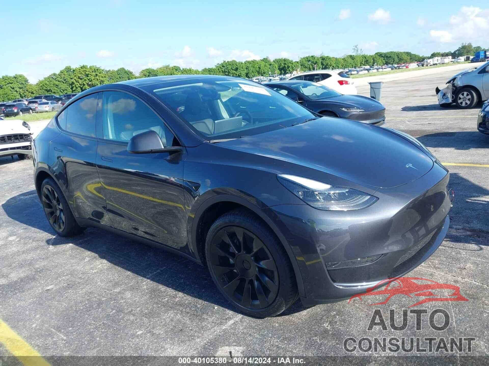 TESLA MODEL Y 2024 - 7SAYGDED3RF097360