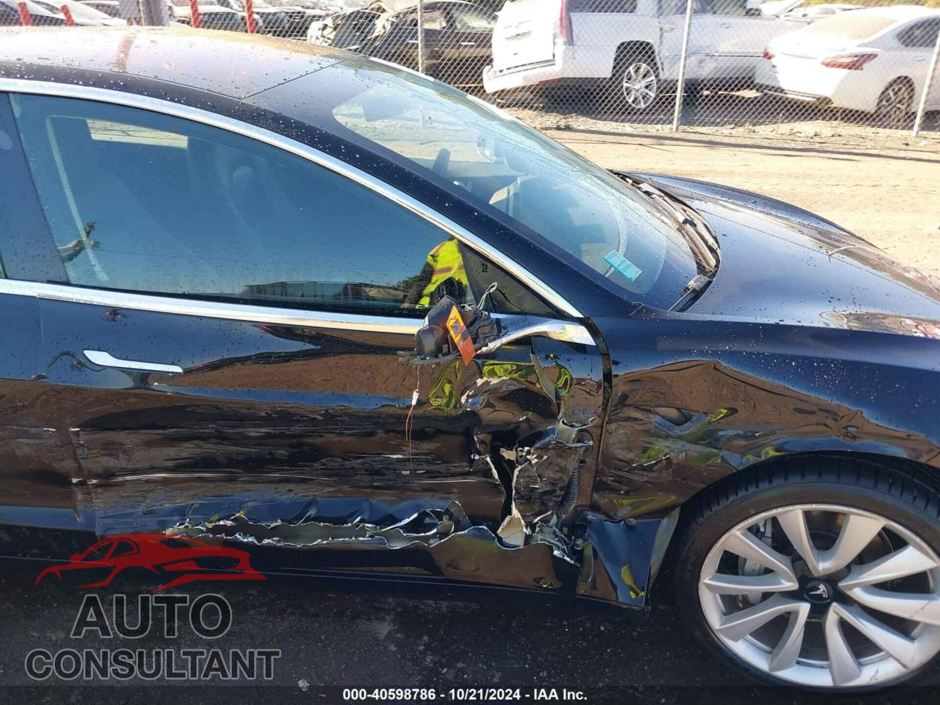 TESLA MODEL 3 2019 - 5YJ3E1EA3KF300688