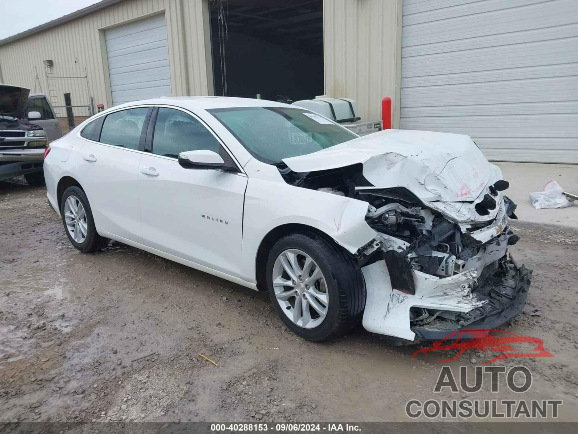 CHEVROLET MALIBU 2018 - 1G1ZD5ST4JF266483