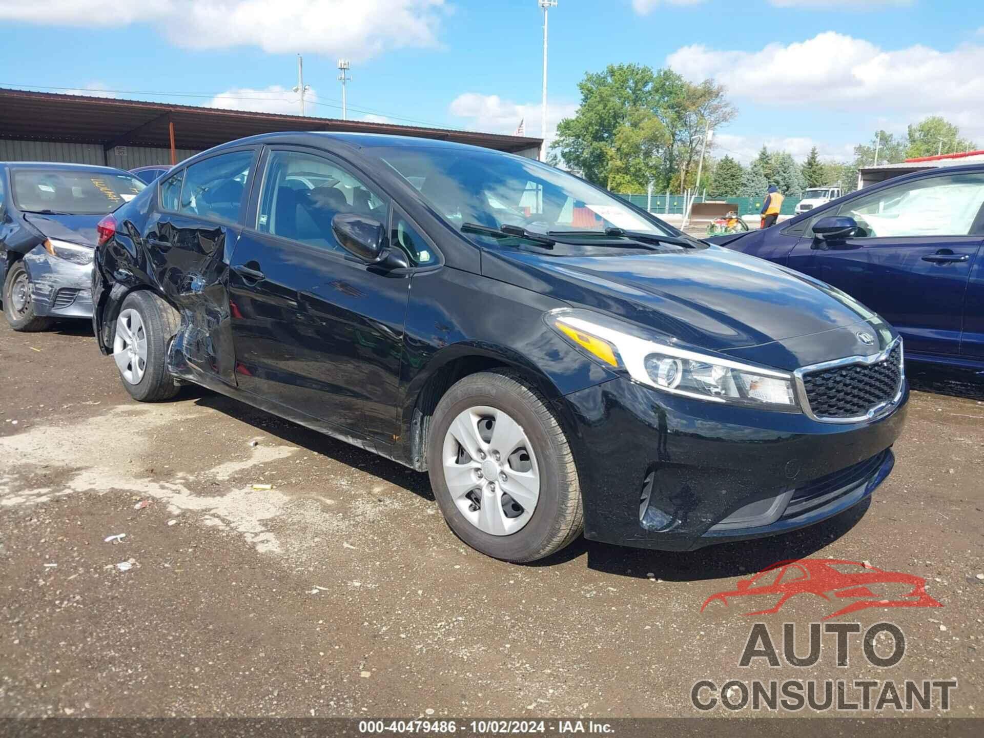 KIA FORTE 2018 - 3KPFK4A74JE268954