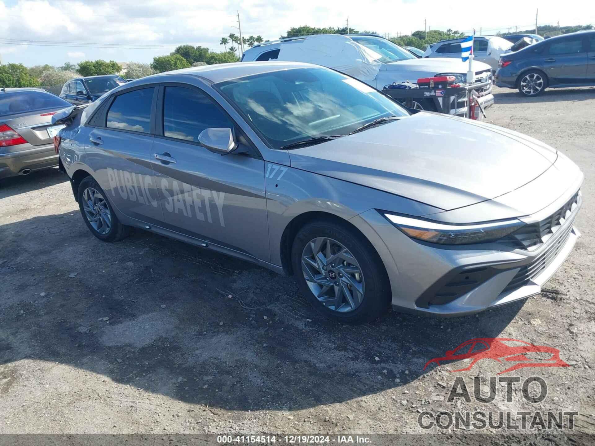 HYUNDAI ELANTRA HYBRID 2025 - KMHLM4DJ5SU122324