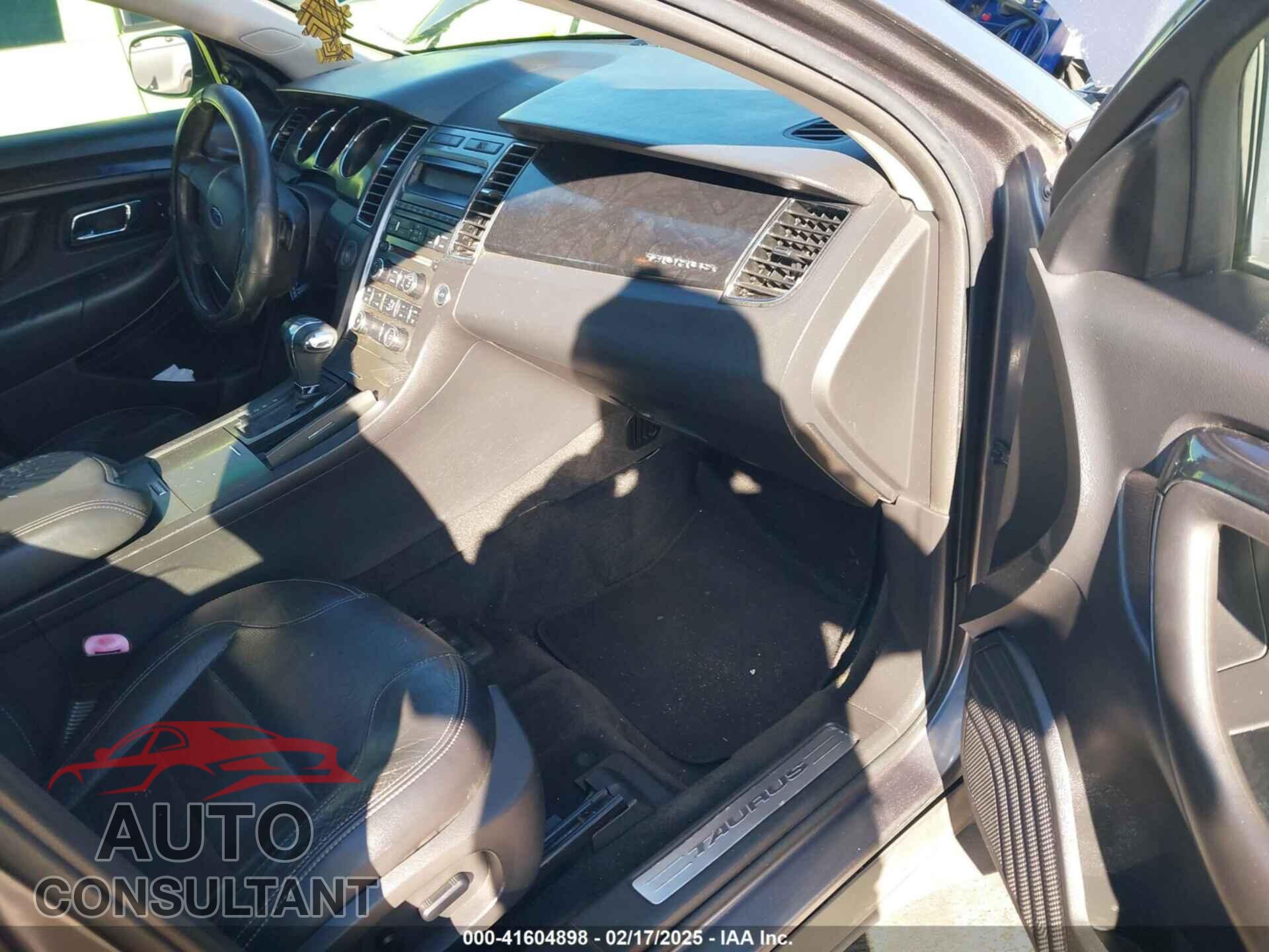 FORD TAURUS 2012 - 1FAHP2FW6CG104967