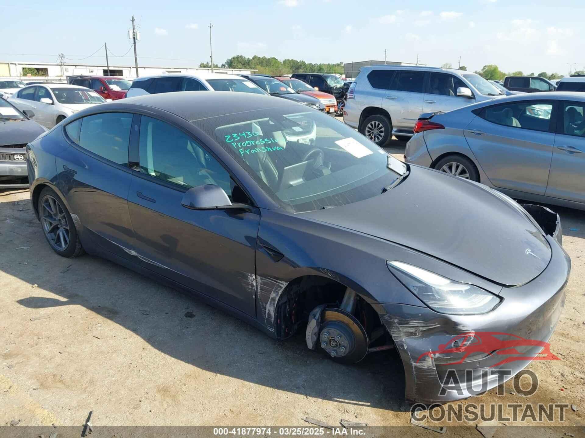 TESLA MODEL 3 2022 - 5YJ3E1EB5NF124286