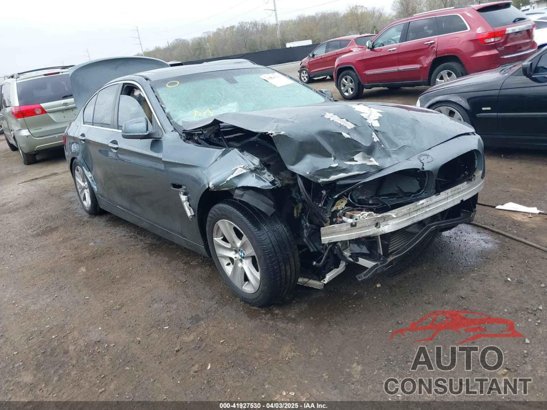 BMW 528I 2013 - WBAXH5C56DDW13425