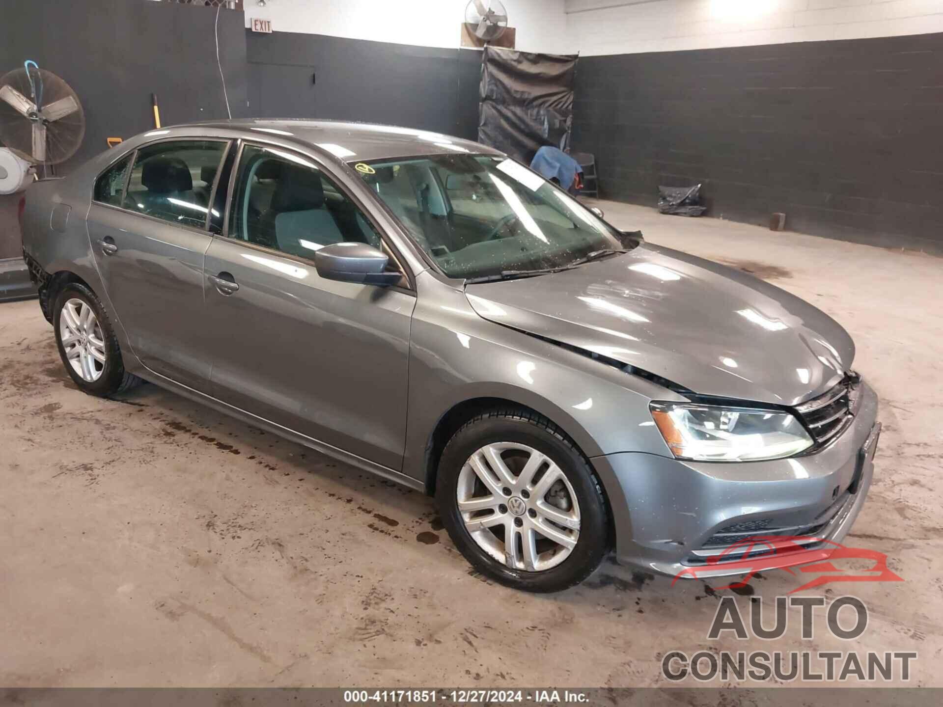 VOLKSWAGEN JETTA 2018 - 3VW2B7AJXJM212936