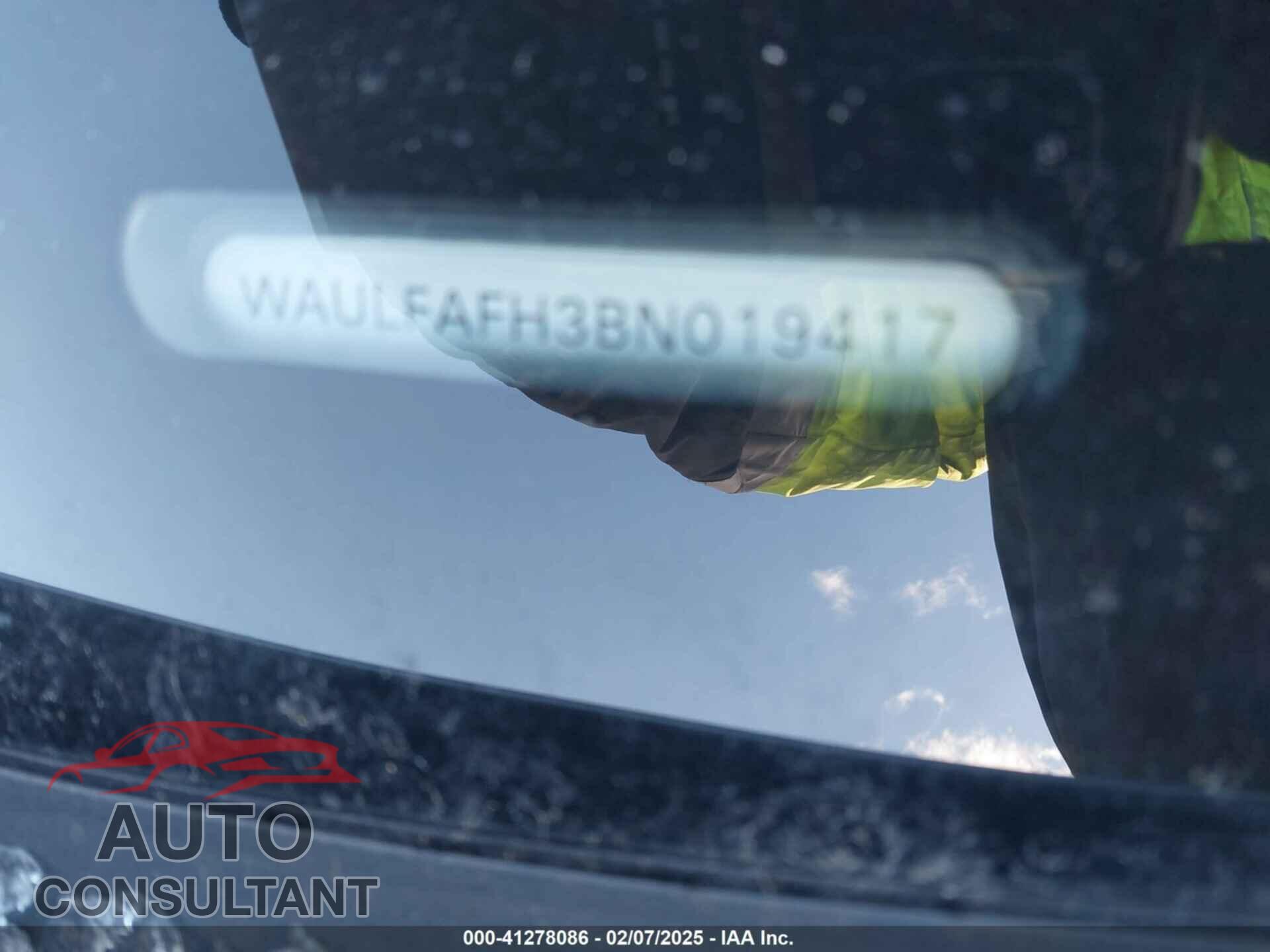 AUDI A5 2011 - WAULFAFH3BN019417