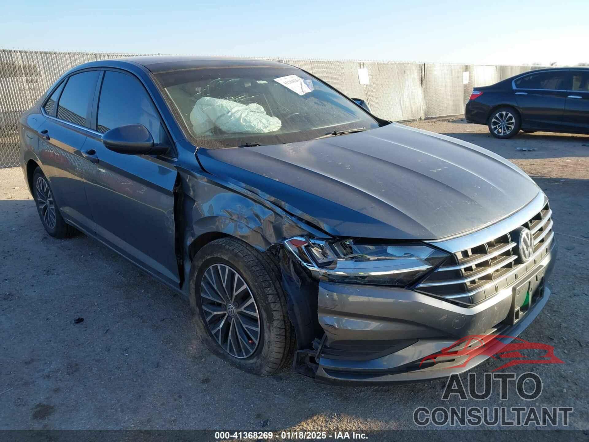 VOLKSWAGEN JETTA 2019 - 3VWC57BU0KM009754