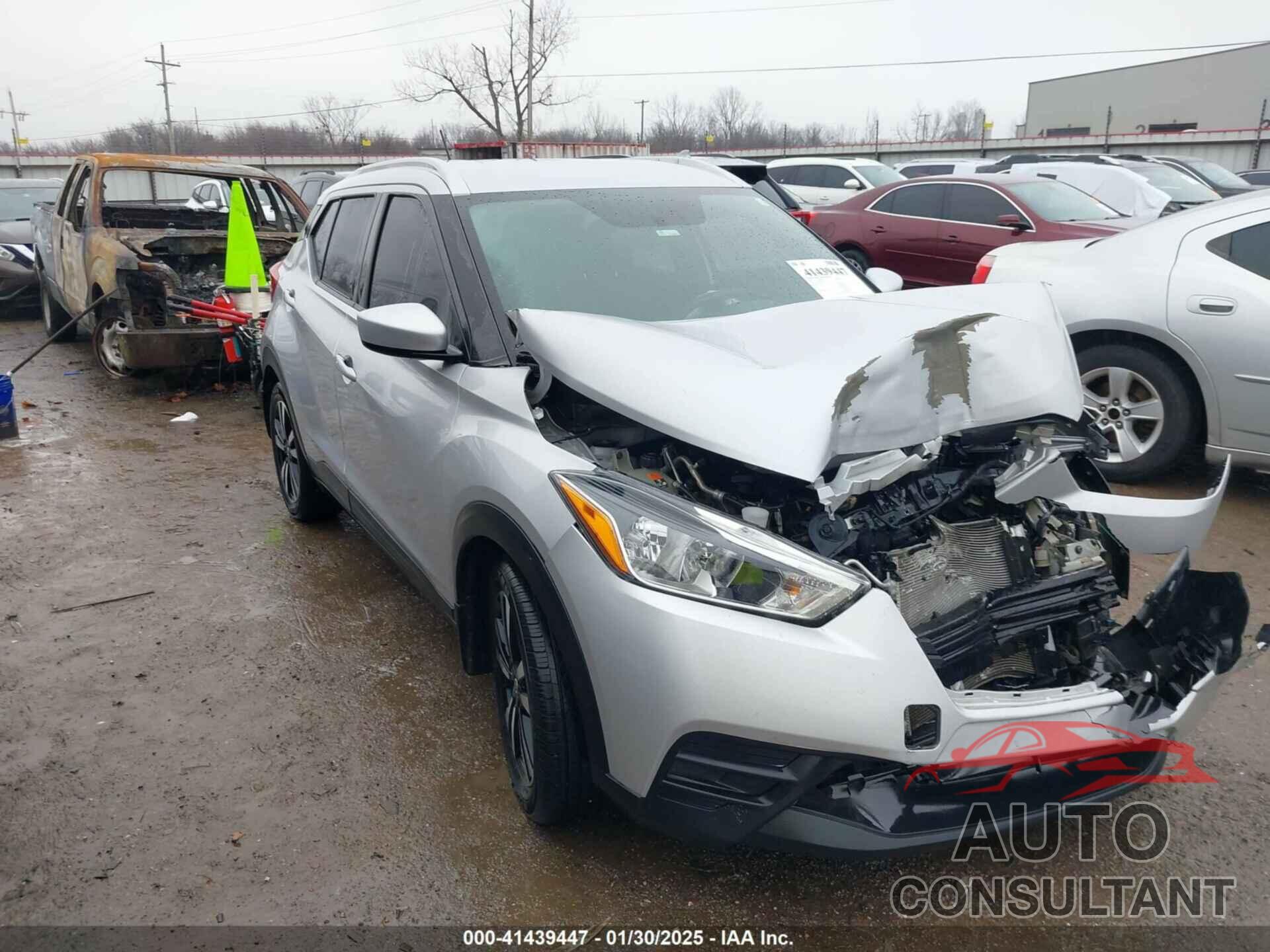 NISSAN KICKS 2018 - 3N1CP5CU2JL522771