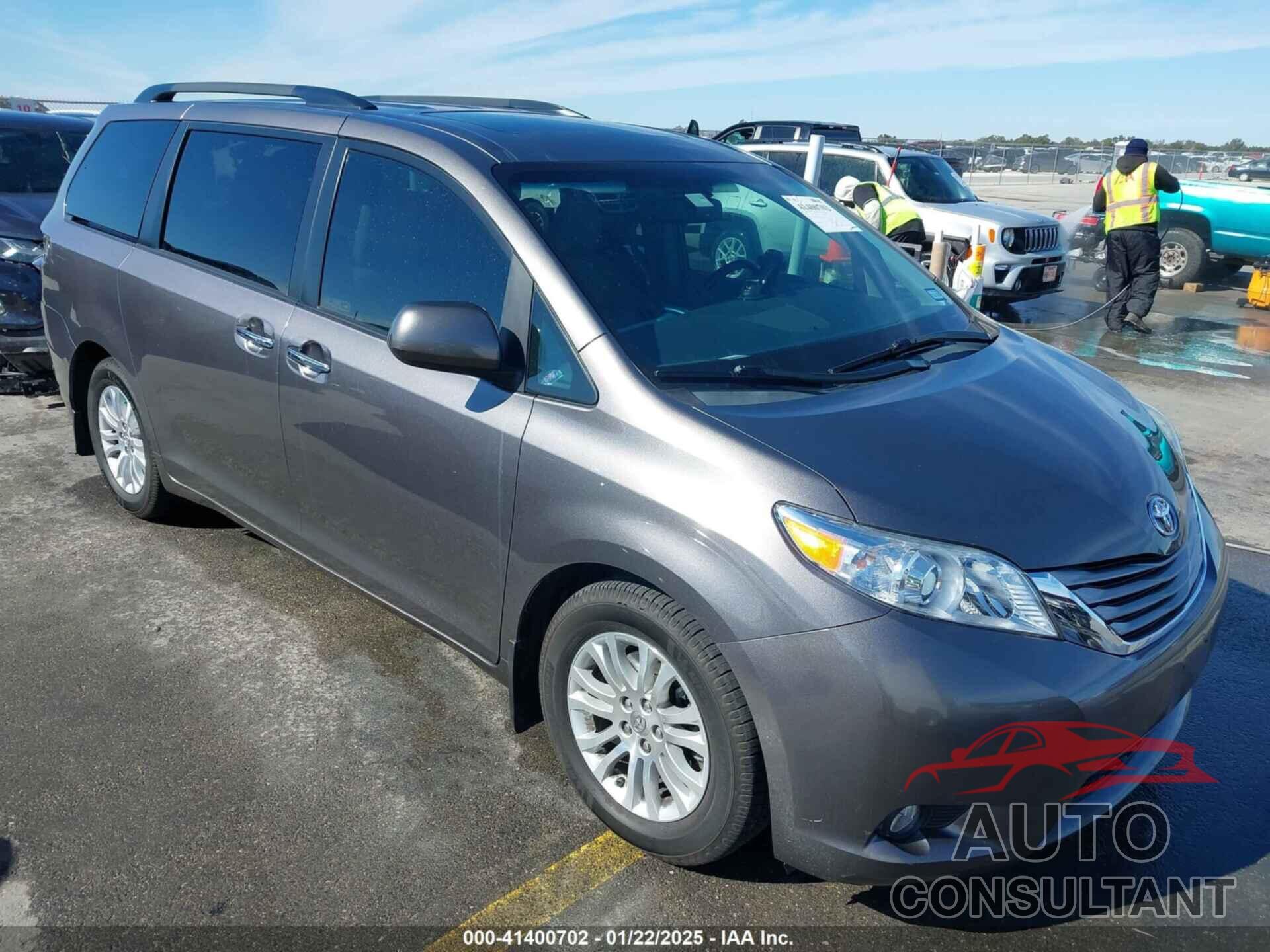 TOYOTA SIENNA 2016 - 5TDYK3DC7GS721667