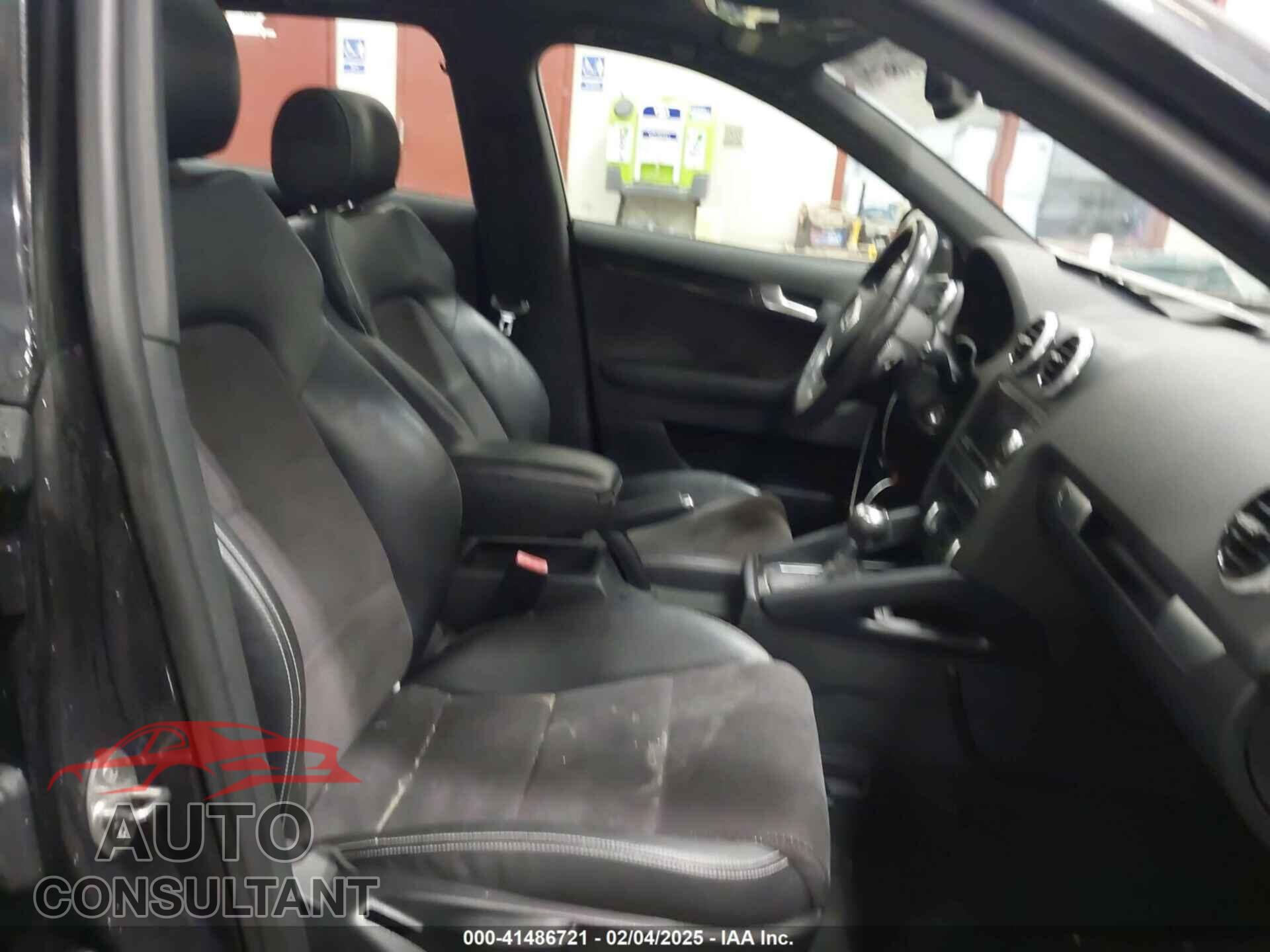 AUDI A3 2012 - WAUKJBFM9CA092152