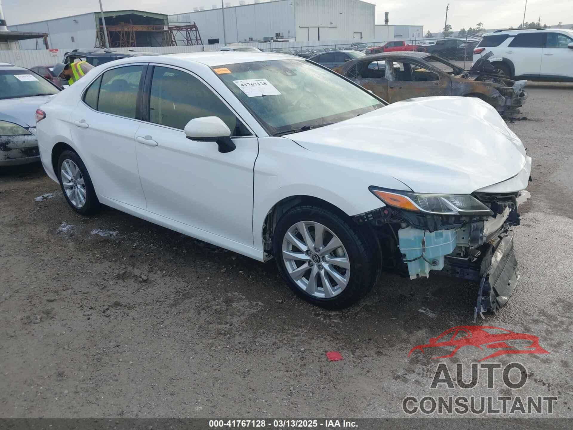 TOYOTA CAMRY 2018 - JTNB11HKXJ3073910