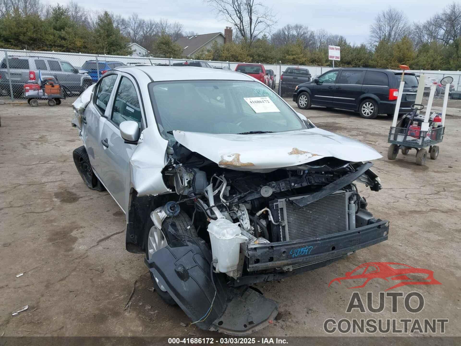 NISSAN VERSA 2017 - 3N1CN7APXHL891130