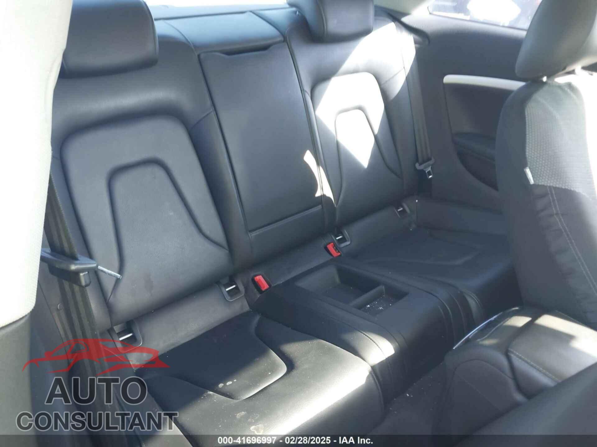 AUDI A5 2011 - WAULFAFROBA005880