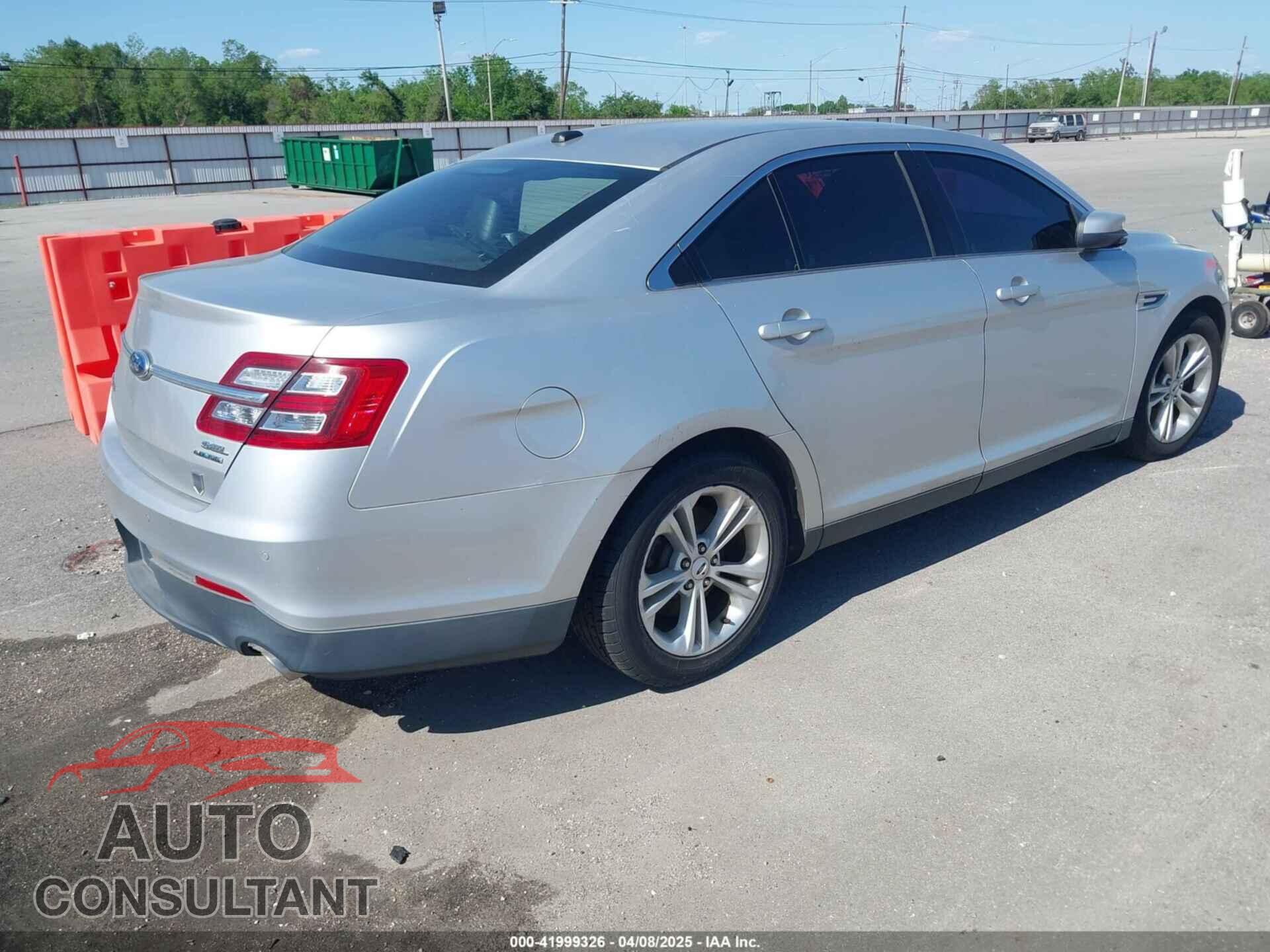 FORD TAURUS 2013 - 1FAHP2E81DG129229