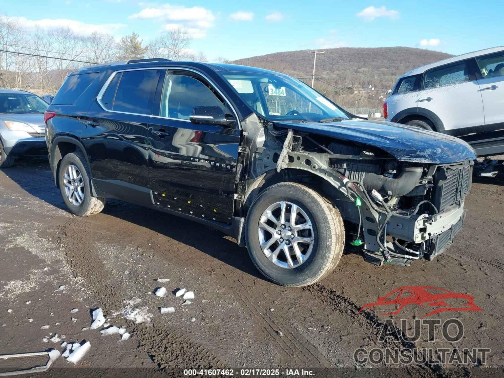 CHEVROLET TRAVERSE 2018 - 1GNEVGKW3JJ250434