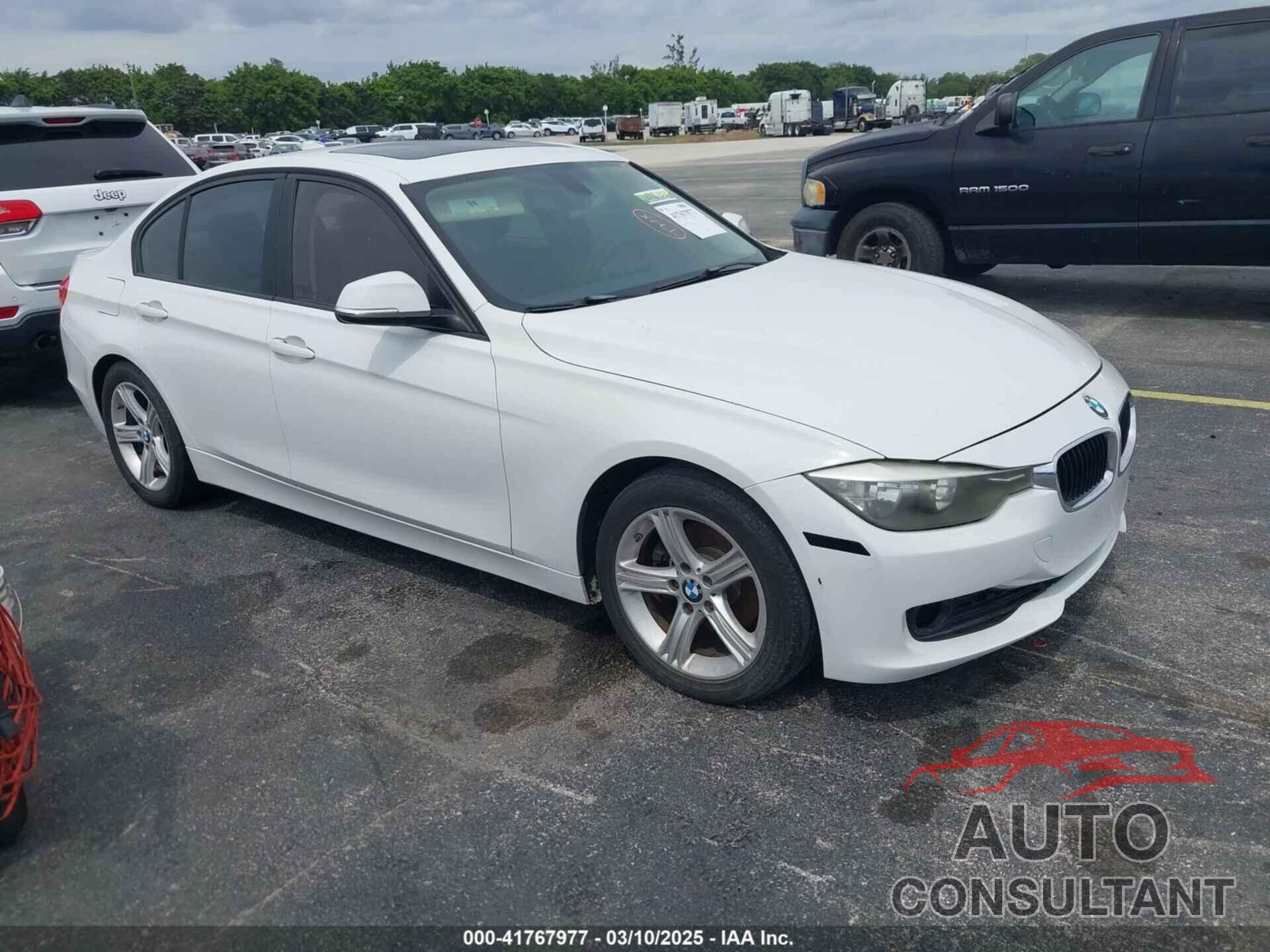 BMW 328I 2013 - WBA3A5G51DNP26142