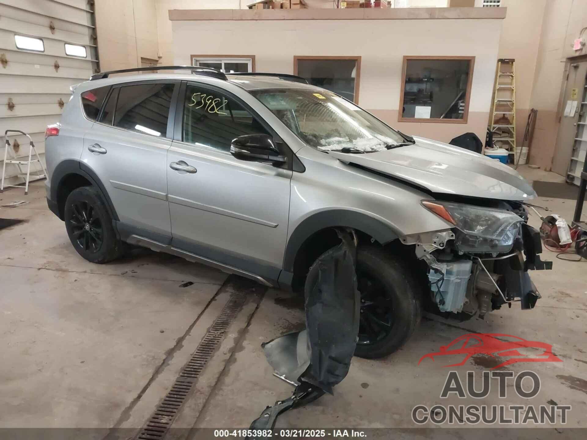 TOYOTA RAV4 2018 - 2T3RFREV4JW765403