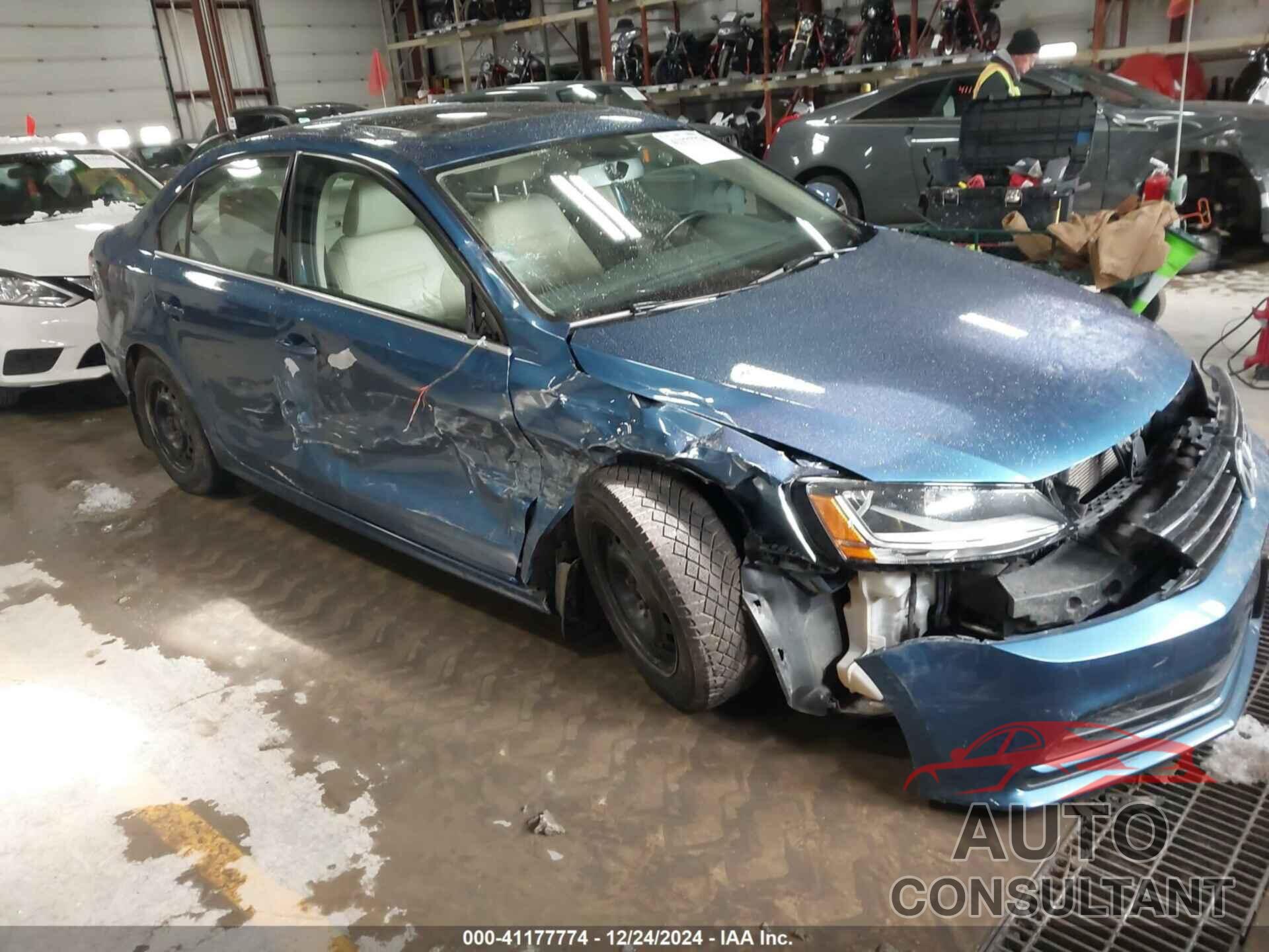 VOLKSWAGEN JETTA 2017 - 3VWB67AJ8HM317537