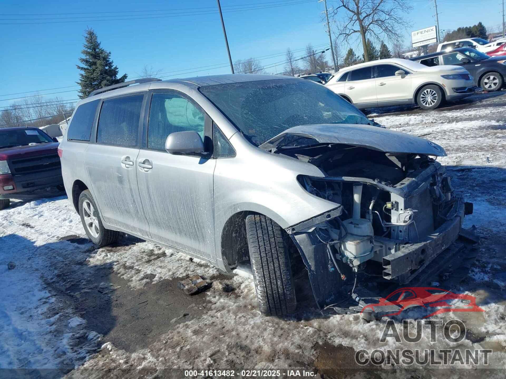 TOYOTA SIENNA 2015 - 5TDKK3DC5FS564953