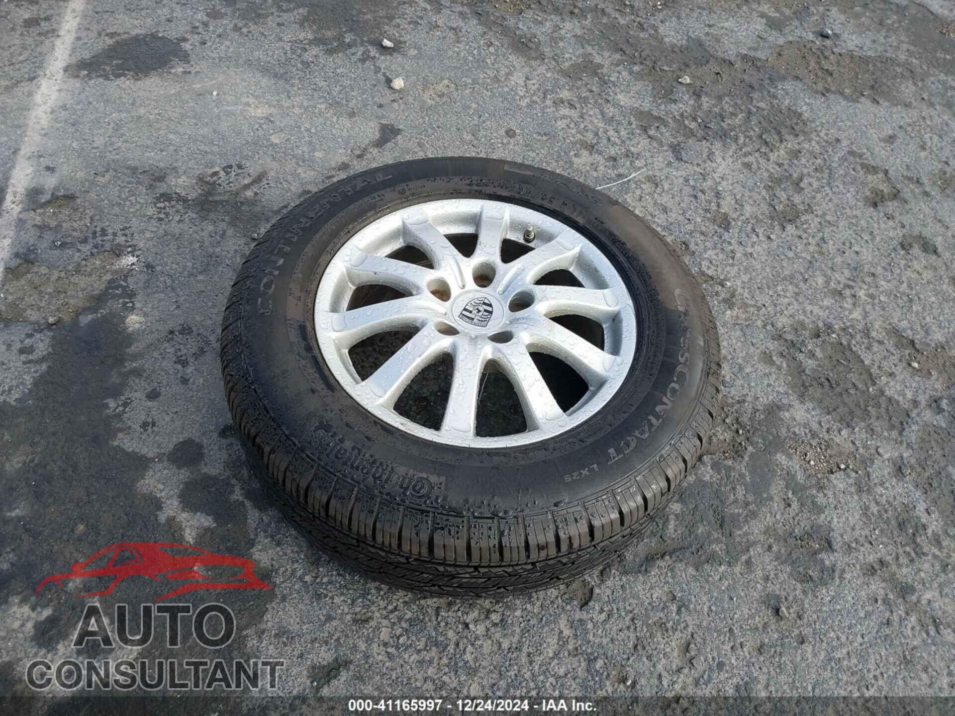 PORSCHE CAYENNE 2012 - WP1AA2A2XCLA02420