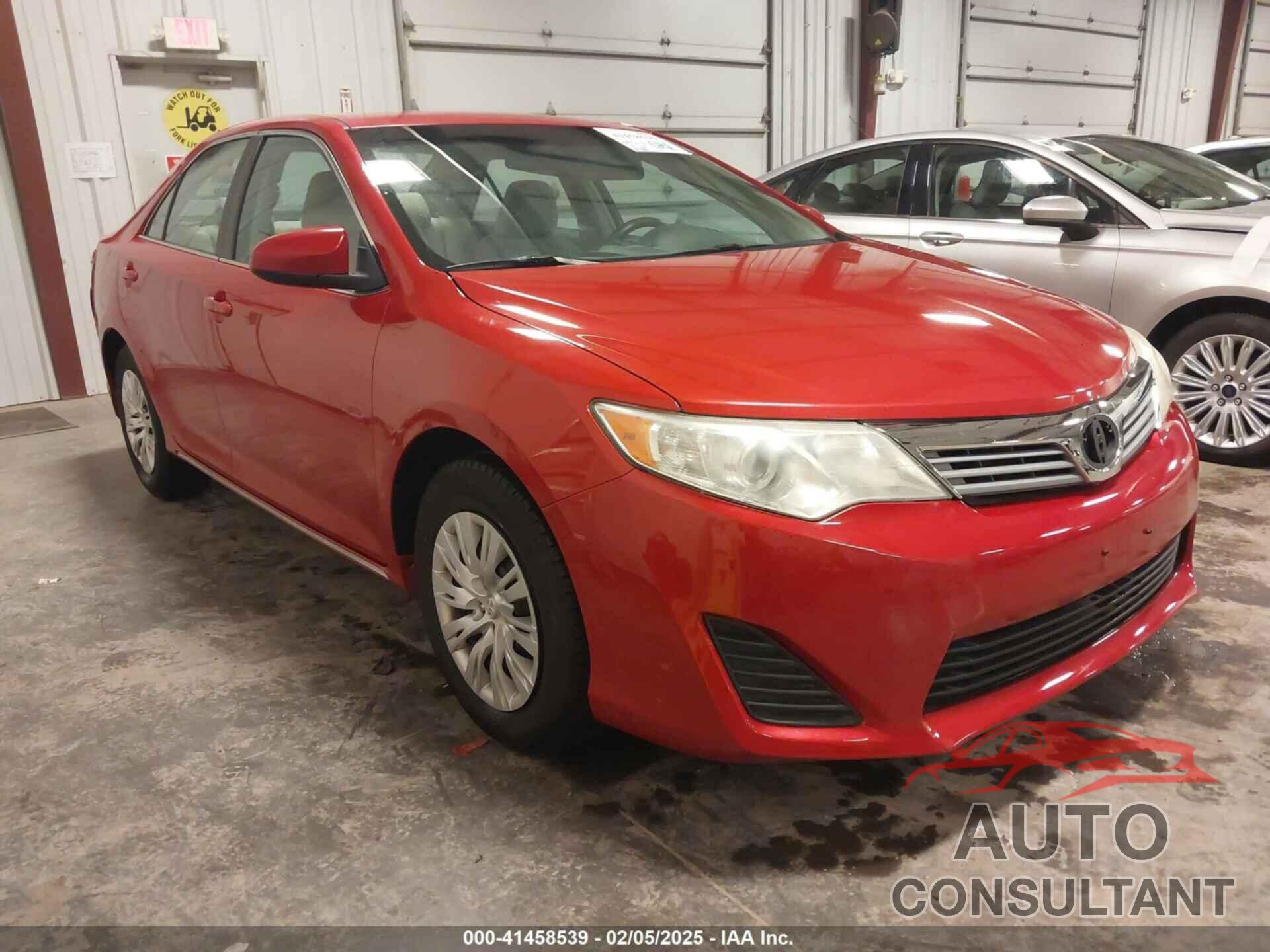 TOYOTA CAMRY 2014 - 4T4BF1FK3ER339181