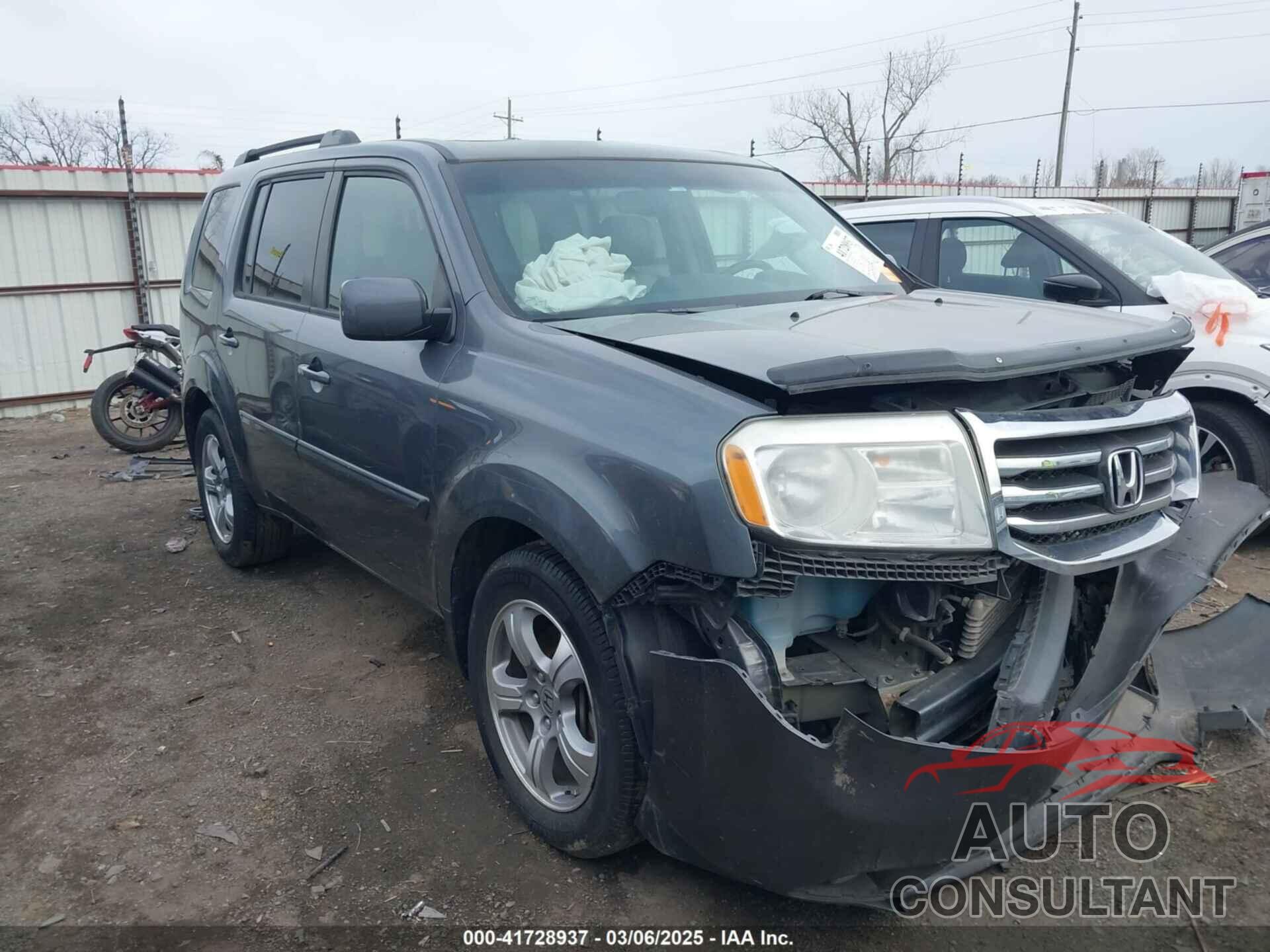 HONDA PILOT 2013 - 5FNYF4H74DB041569