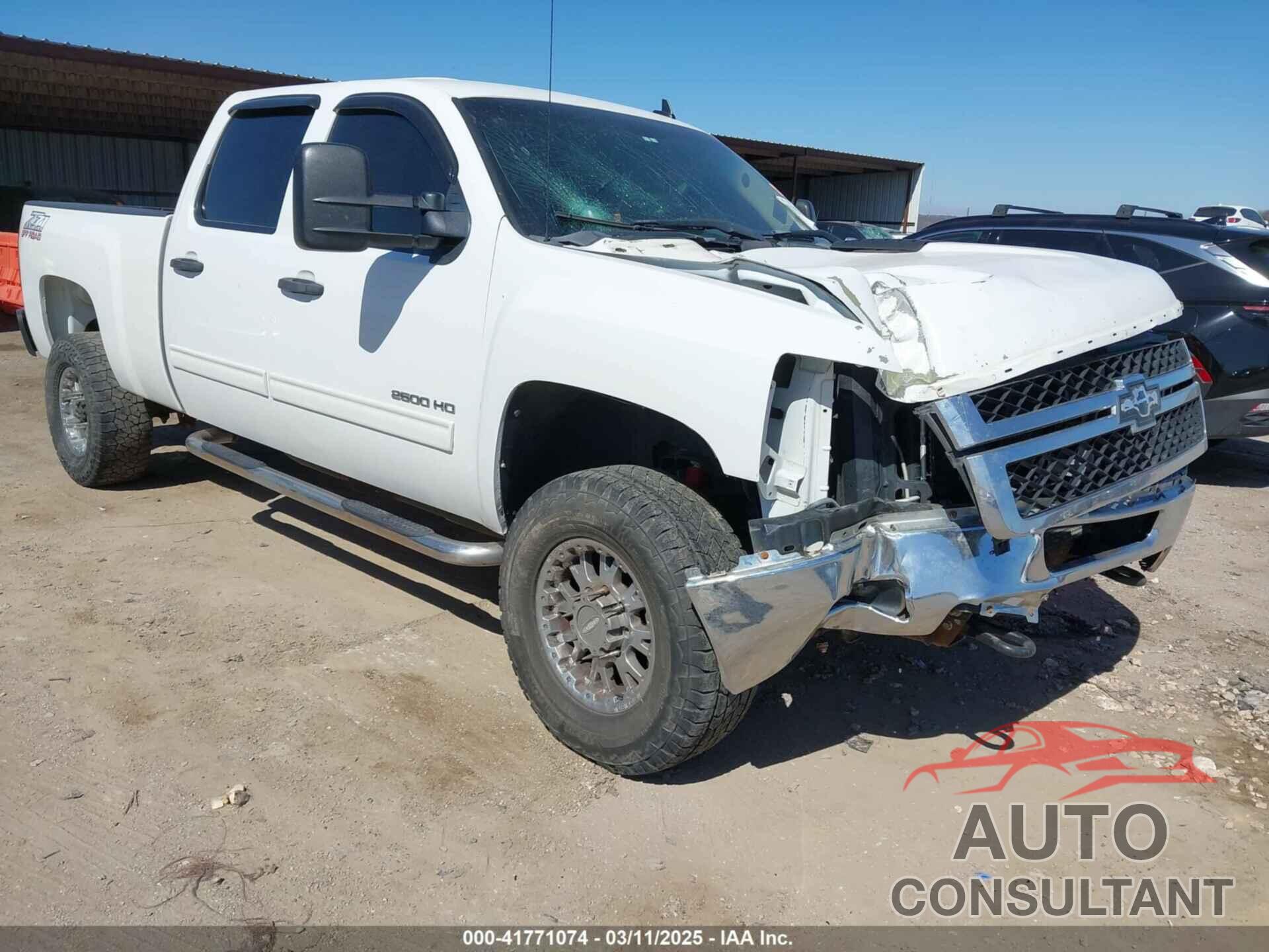 CHEVROLET SILVERADO 2500HD 2011 - 1GC1KXCG9BF105328