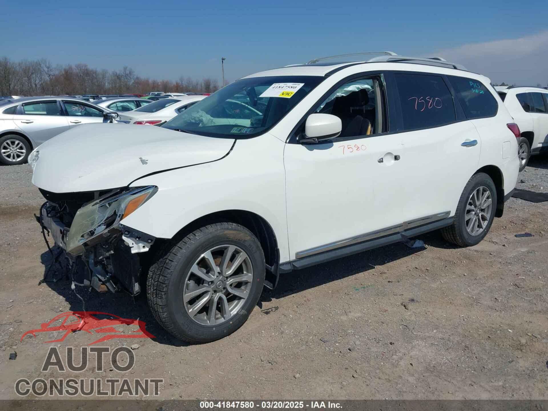 NISSAN PATHFINDER 2013 - 5N1AR2MM6DC629197