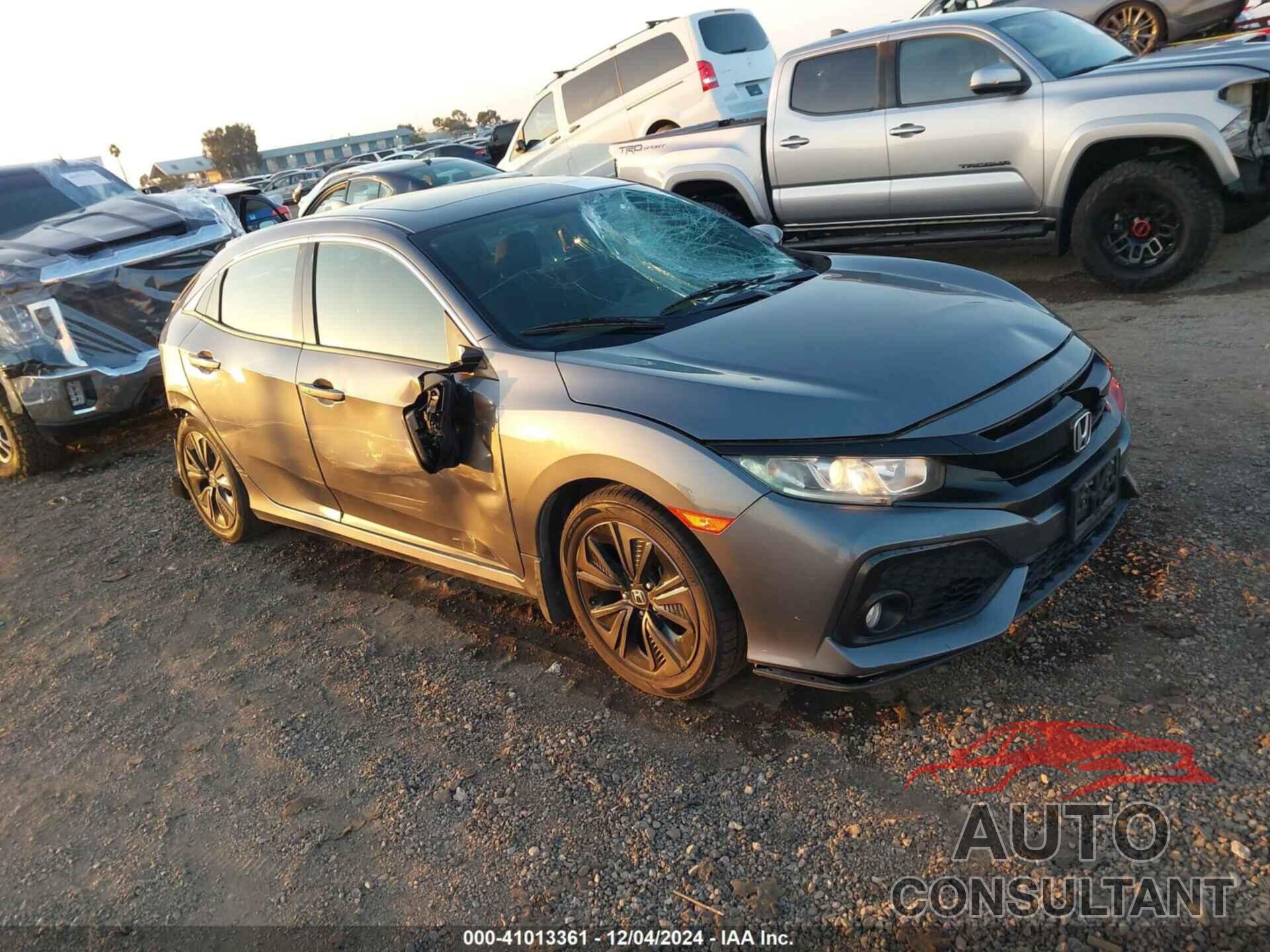 HONDA CIVIC 2018 - SHHFK7H57JU428601