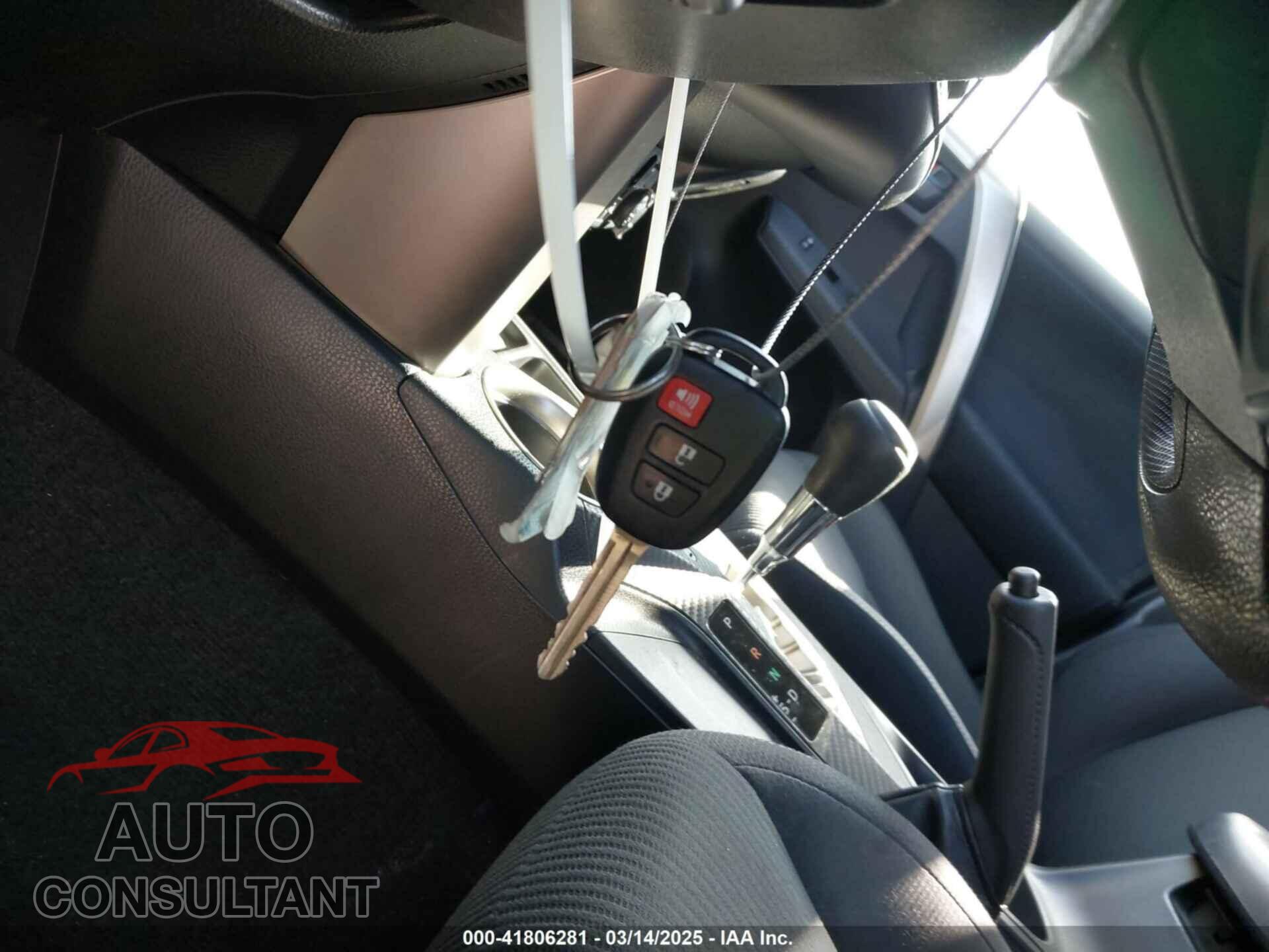 TOYOTA RAV4 2013 - JTMRFREV4D5007802