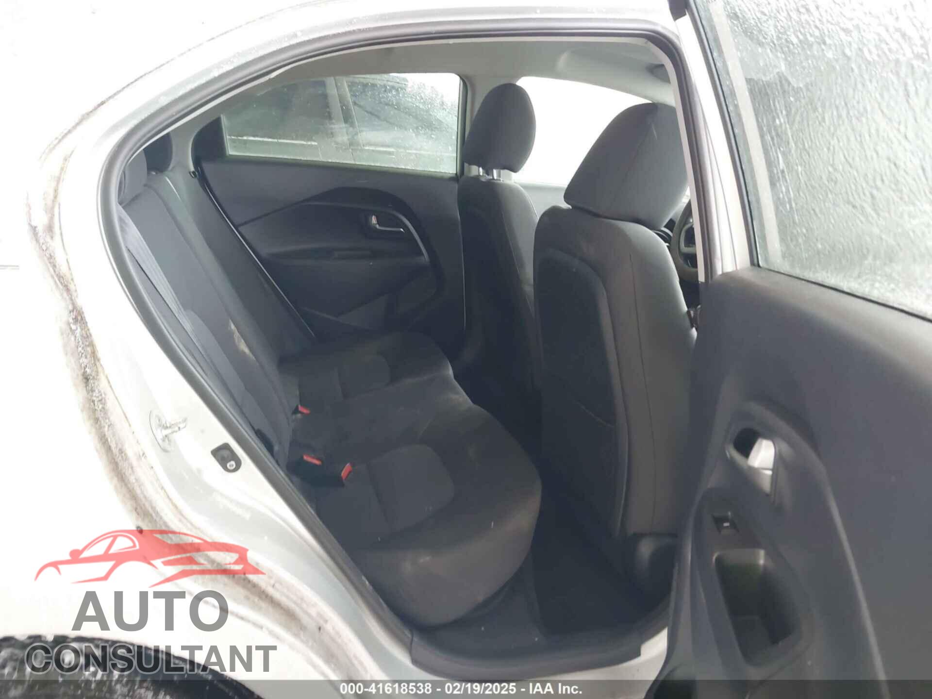 KIA RIO 2014 - KNADM5A37E6321384