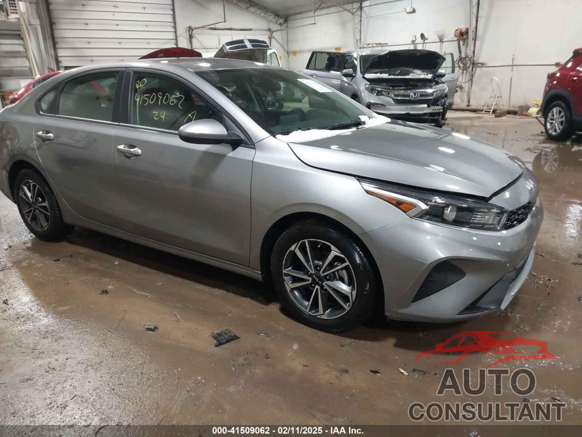 KIA FORTE 2024 - 3KPF24AD6RE744008