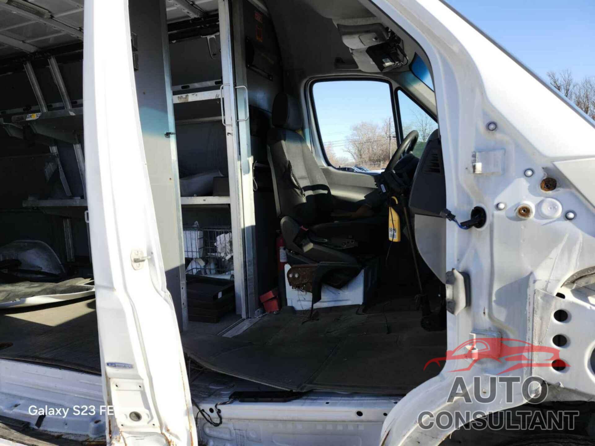 MERCEDES-BENZ SPRINTER 2014 - WD3PE8DE0E5896244
