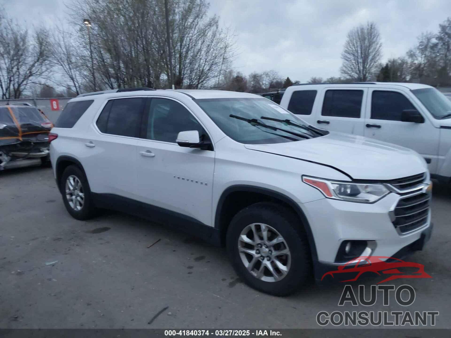CHEVROLET TRAVERSE 2018 - 1GNERGKW3JJ232942