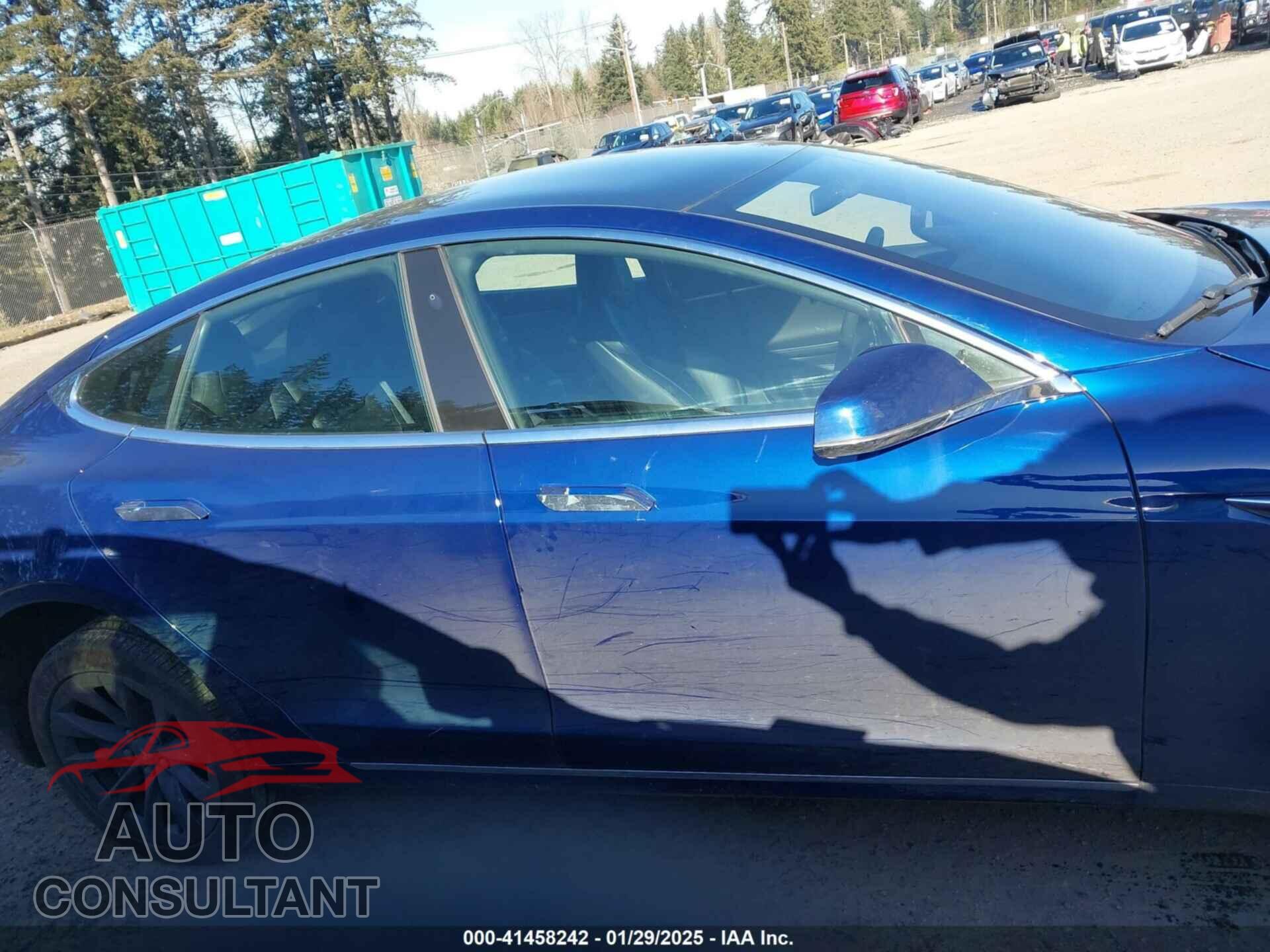 TESLA MODEL S 2018 - 5YJSA1E25JF271421