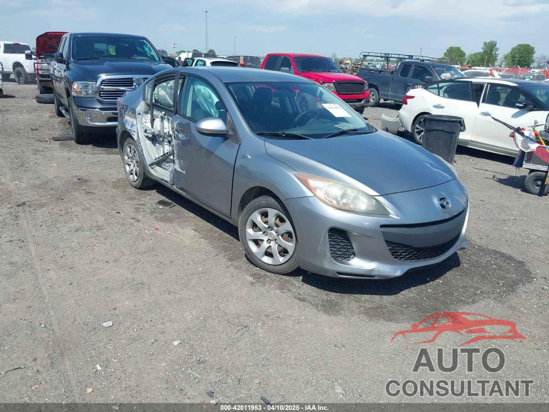 MAZDA MAZDA3 2013 - JM1BL1TFXD1731492