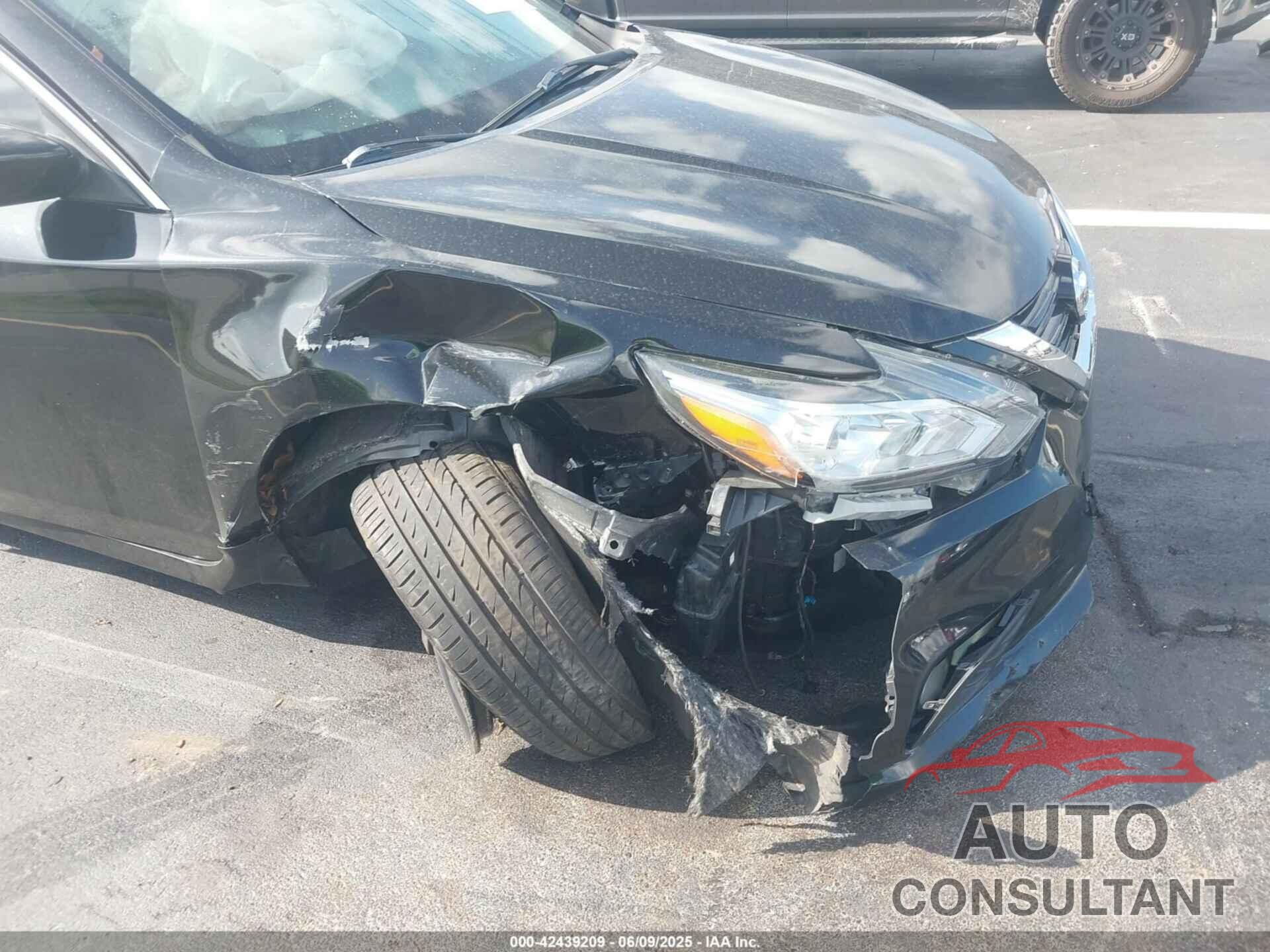 NISSAN ALTIMA 2017 - 1N4AL3APXHC256767