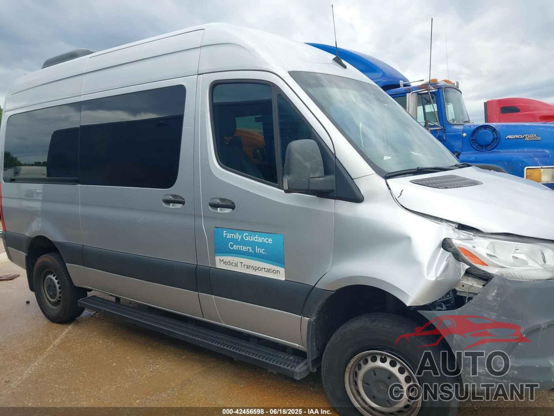 MERCEDES-BENZ SPRINTER 2021 - W1Z4EFVY0MT078911