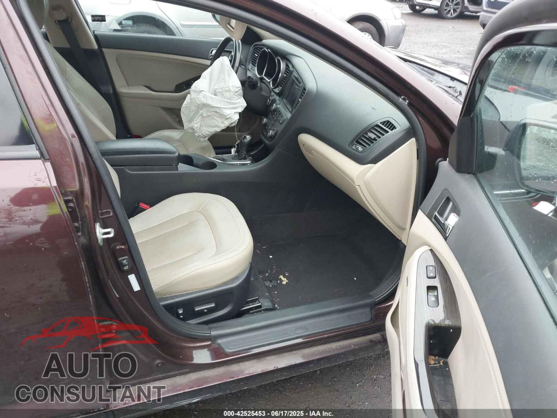 KIA OPTIMA 2011 - KNAGN4A71B5097005