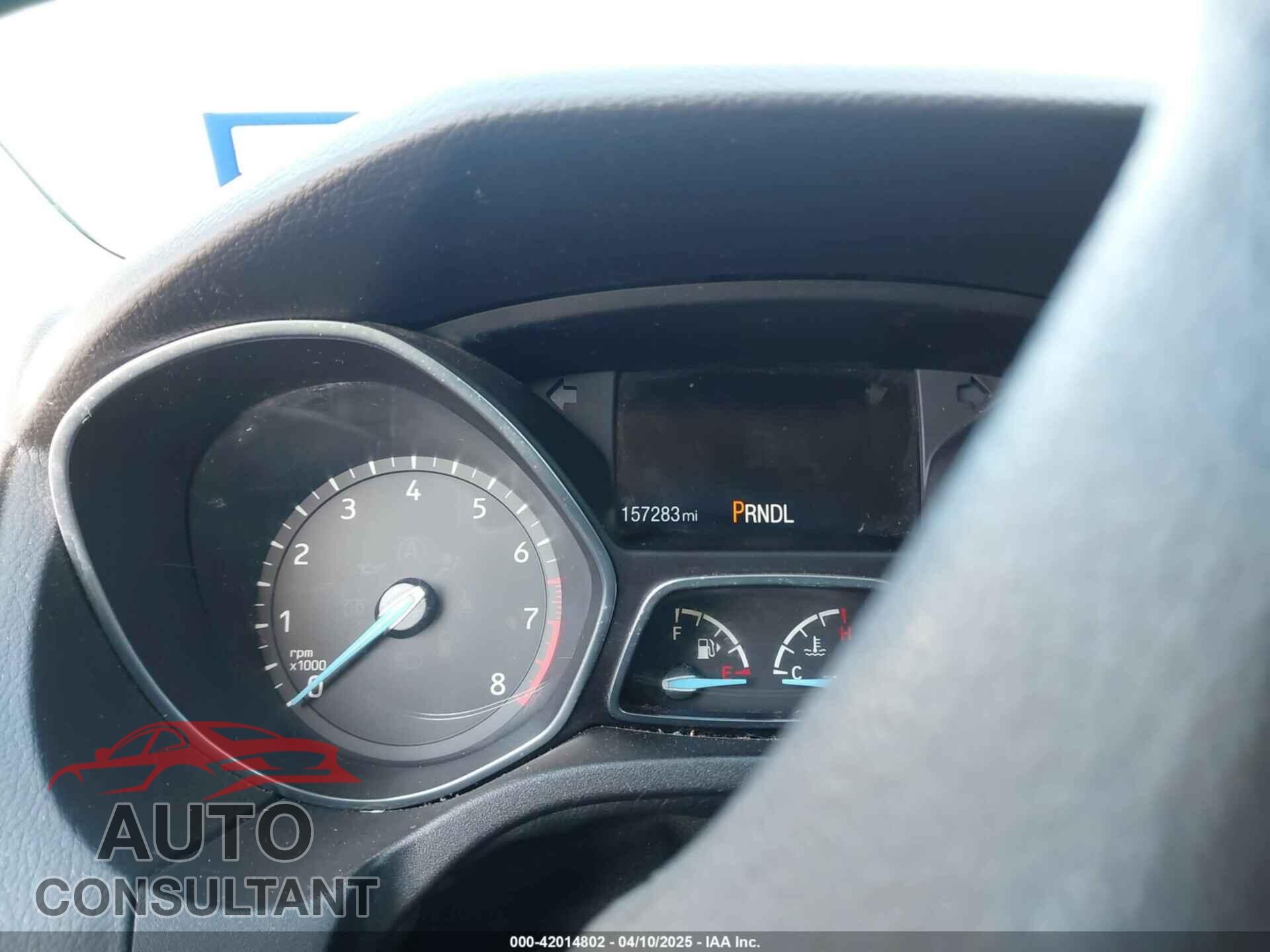 FORD FOCUS 2015 - 1FADP3K23FL261021