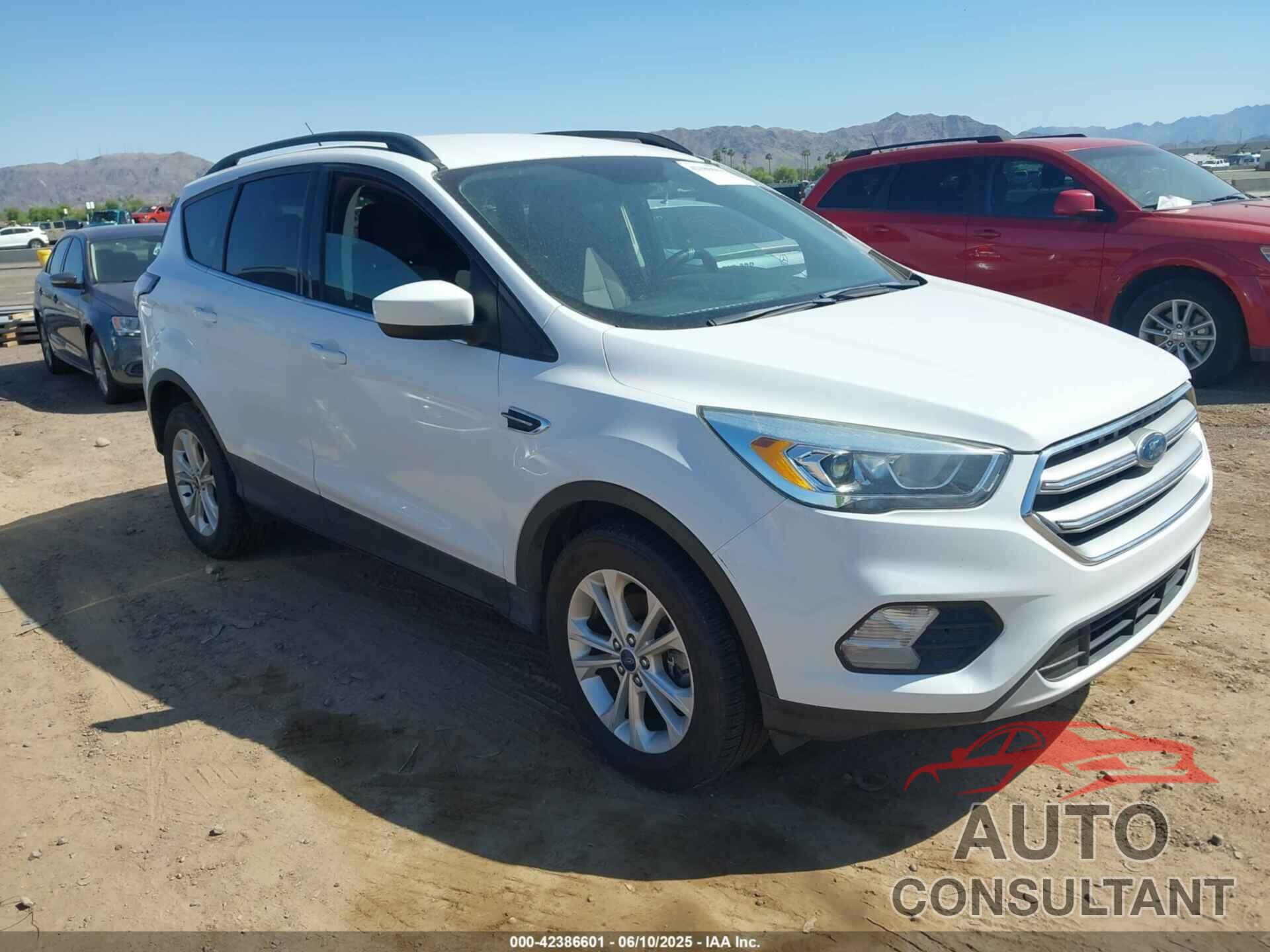 FORD ESCAPE 2017 - 1FMCU9GD8HUE69593