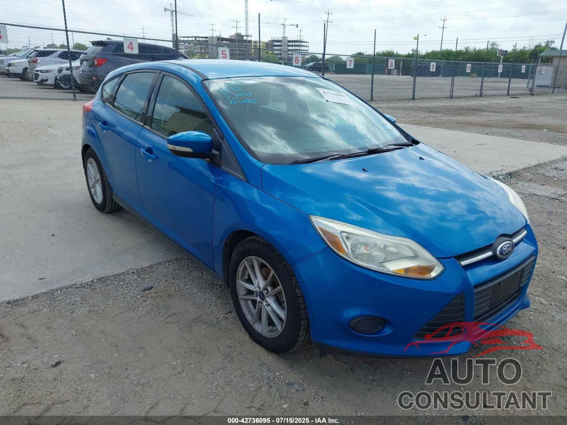 FORD FOCUS 2014 - 1FADP3K23EL426922