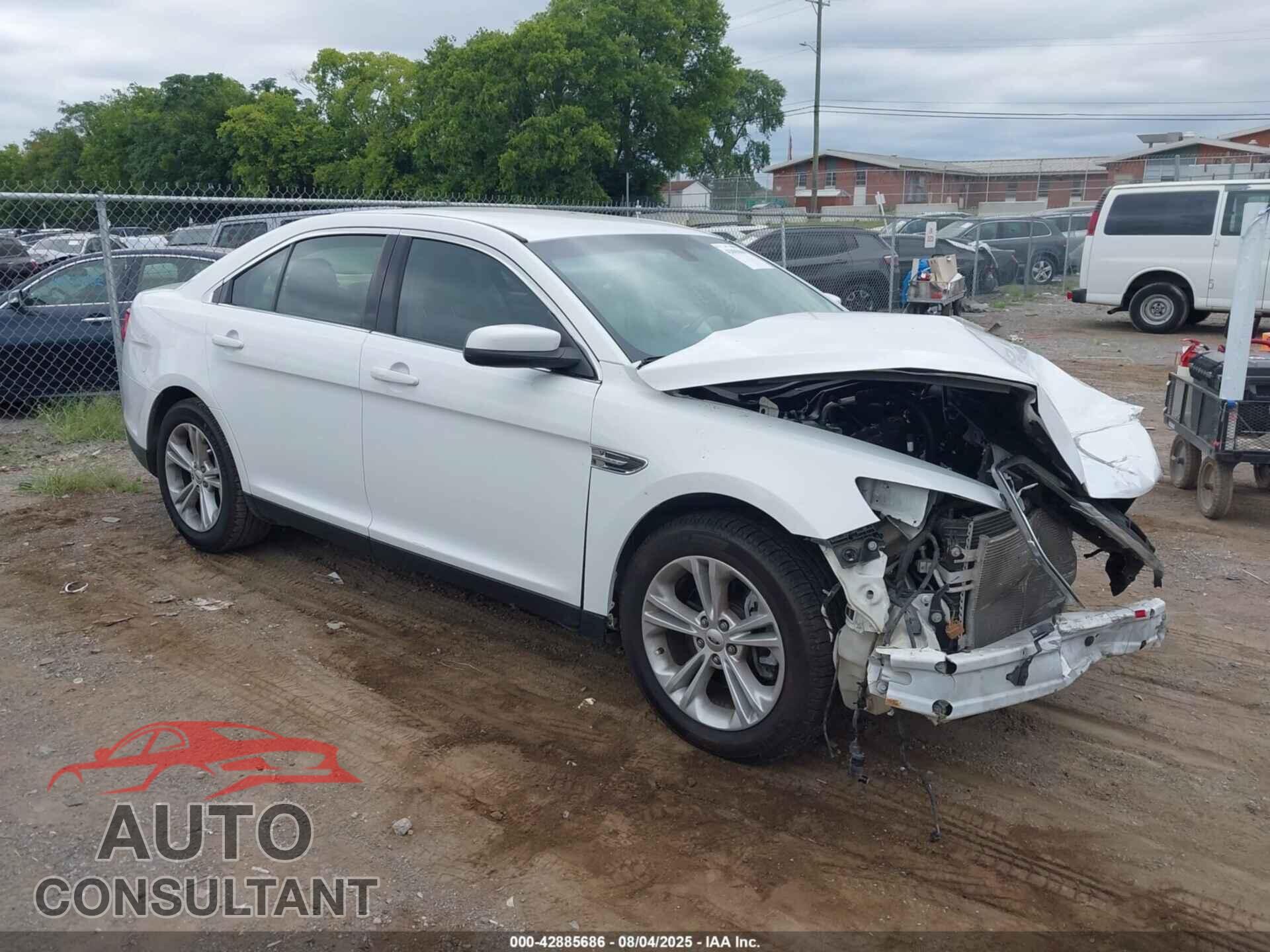 FORD TAURUS 2016 - 1FAHP2E81GG118512