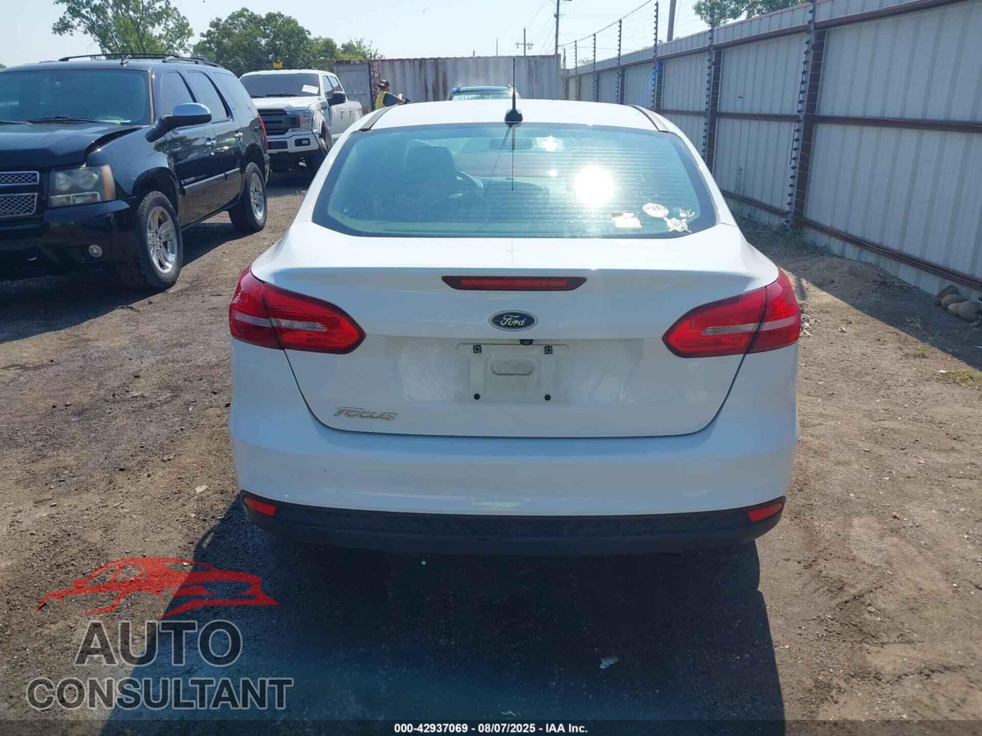 FORD FOCUS 2017 - 1FADP3E2XHL306261