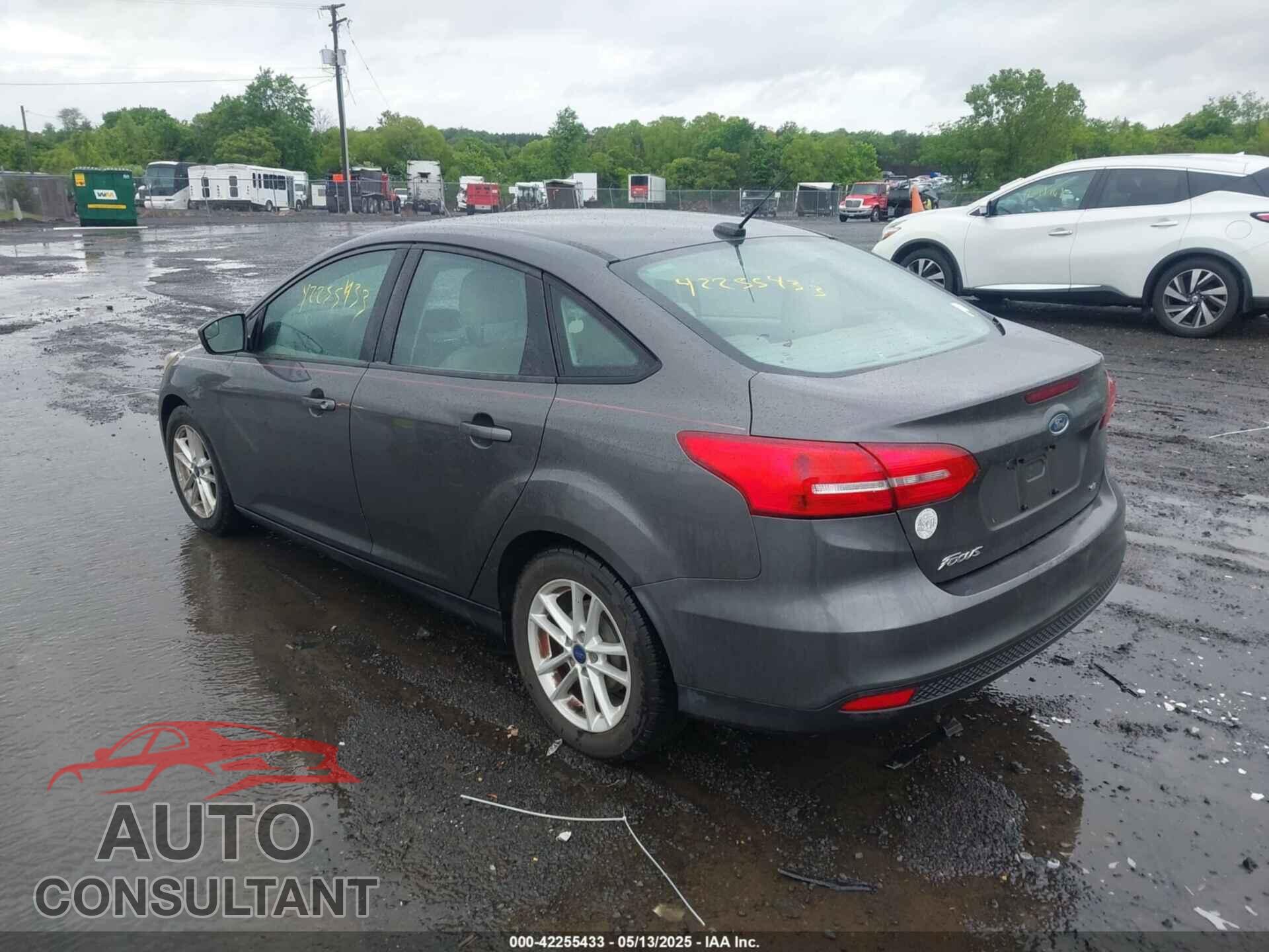 FORD FOCUS 2015 - 1FADP3F20FL250844
