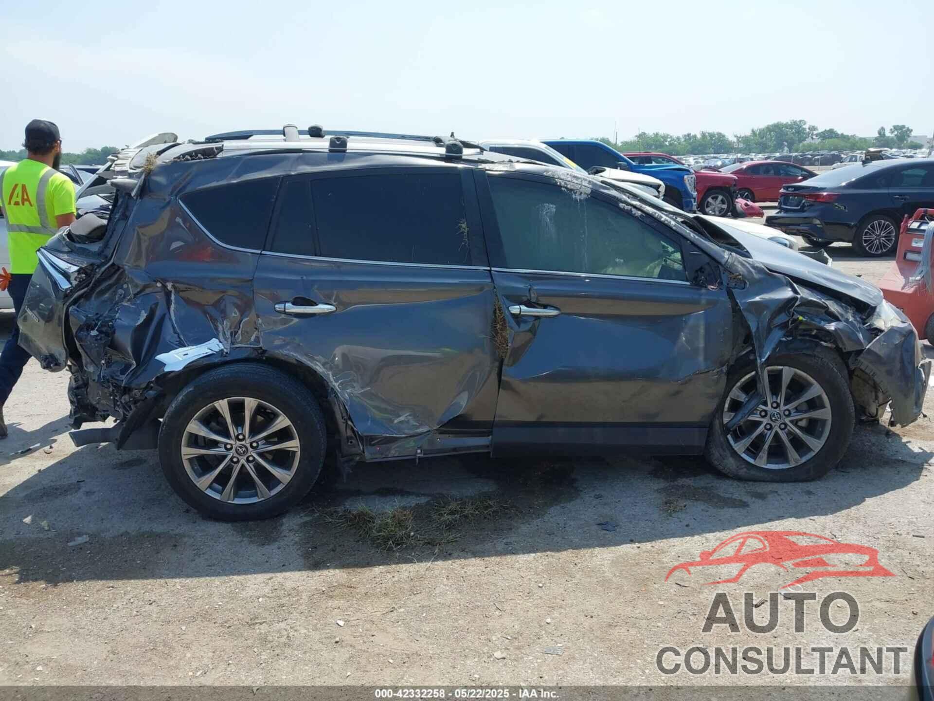 TOYOTA RAV4 2017 - JTMYFREVXHJ719790