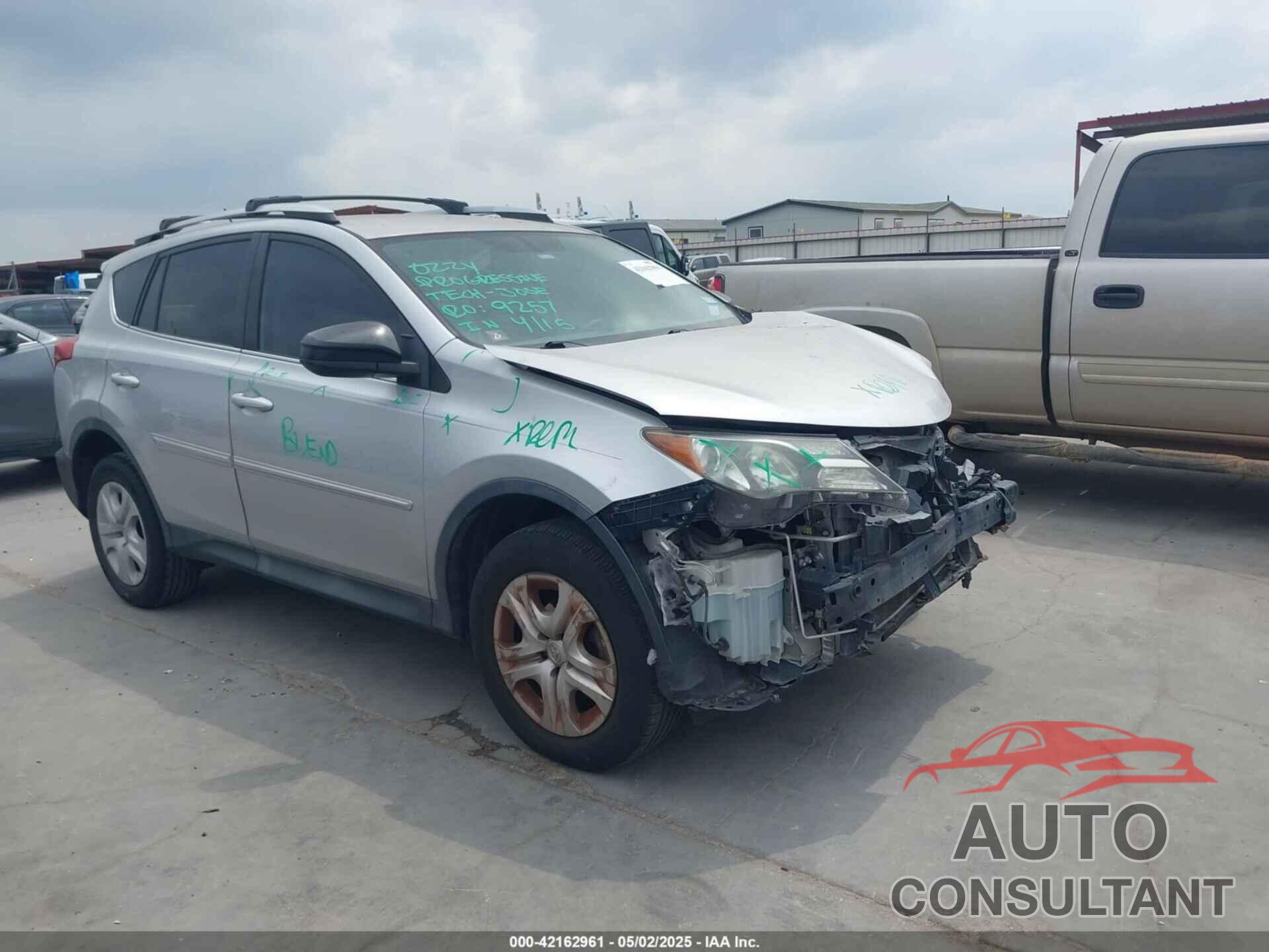 TOYOTA RAV4 2015 - 2T3ZFREV1FW216278