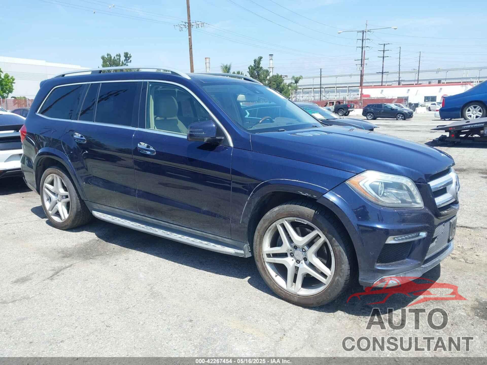 MERCEDES-BENZ GL 550 2015 - 4JGDF7DE4FA447377