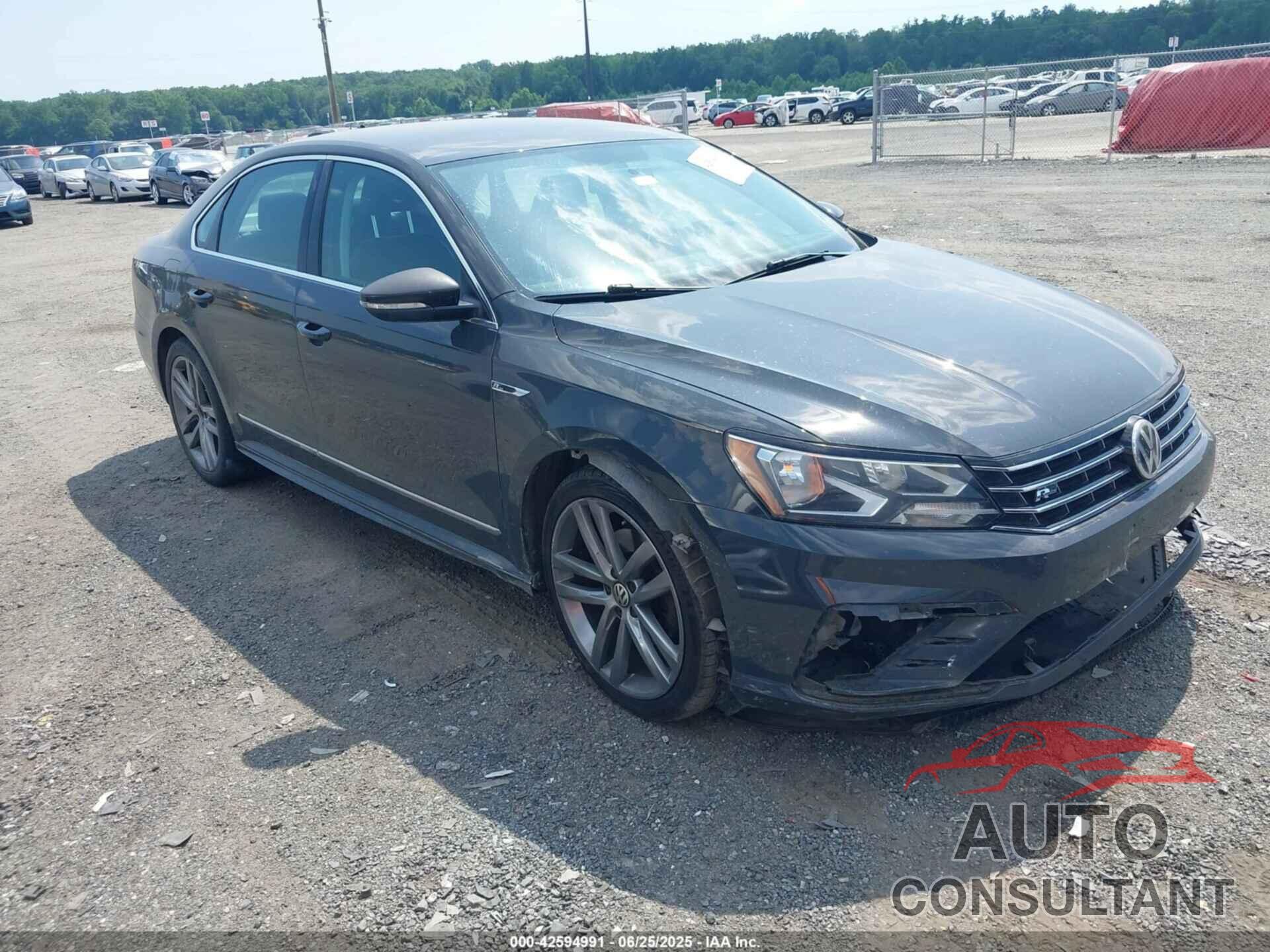 VOLKSWAGEN PASSAT 2017 - 1VWDT7A32HC048293